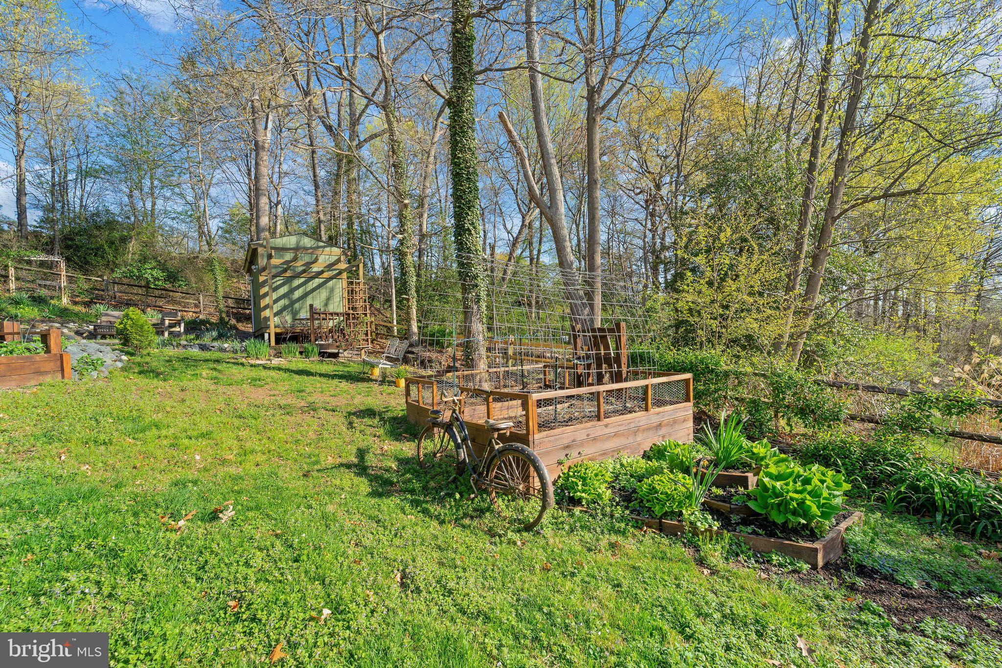 CANBURY WOODS - Residential