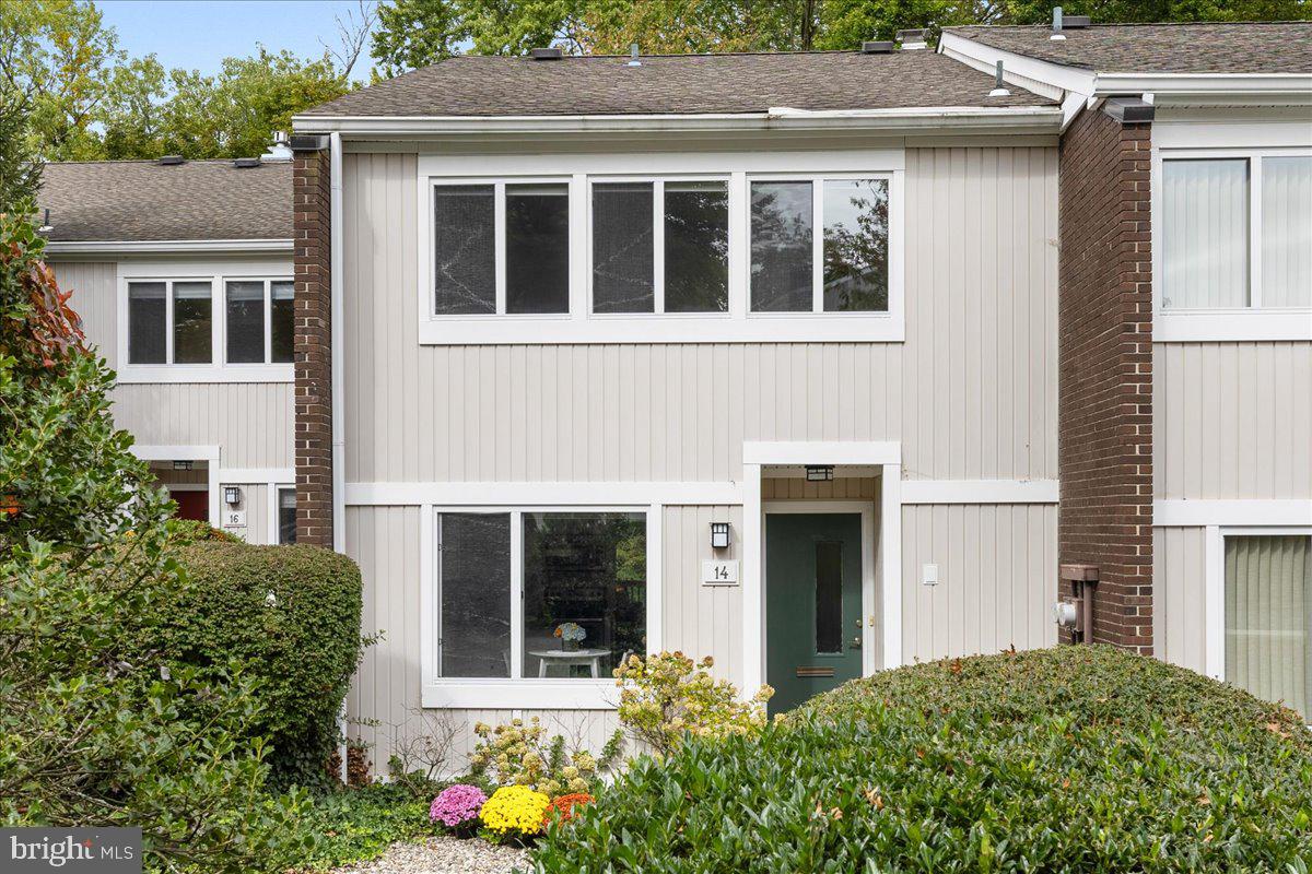 14 CAMERON COURT