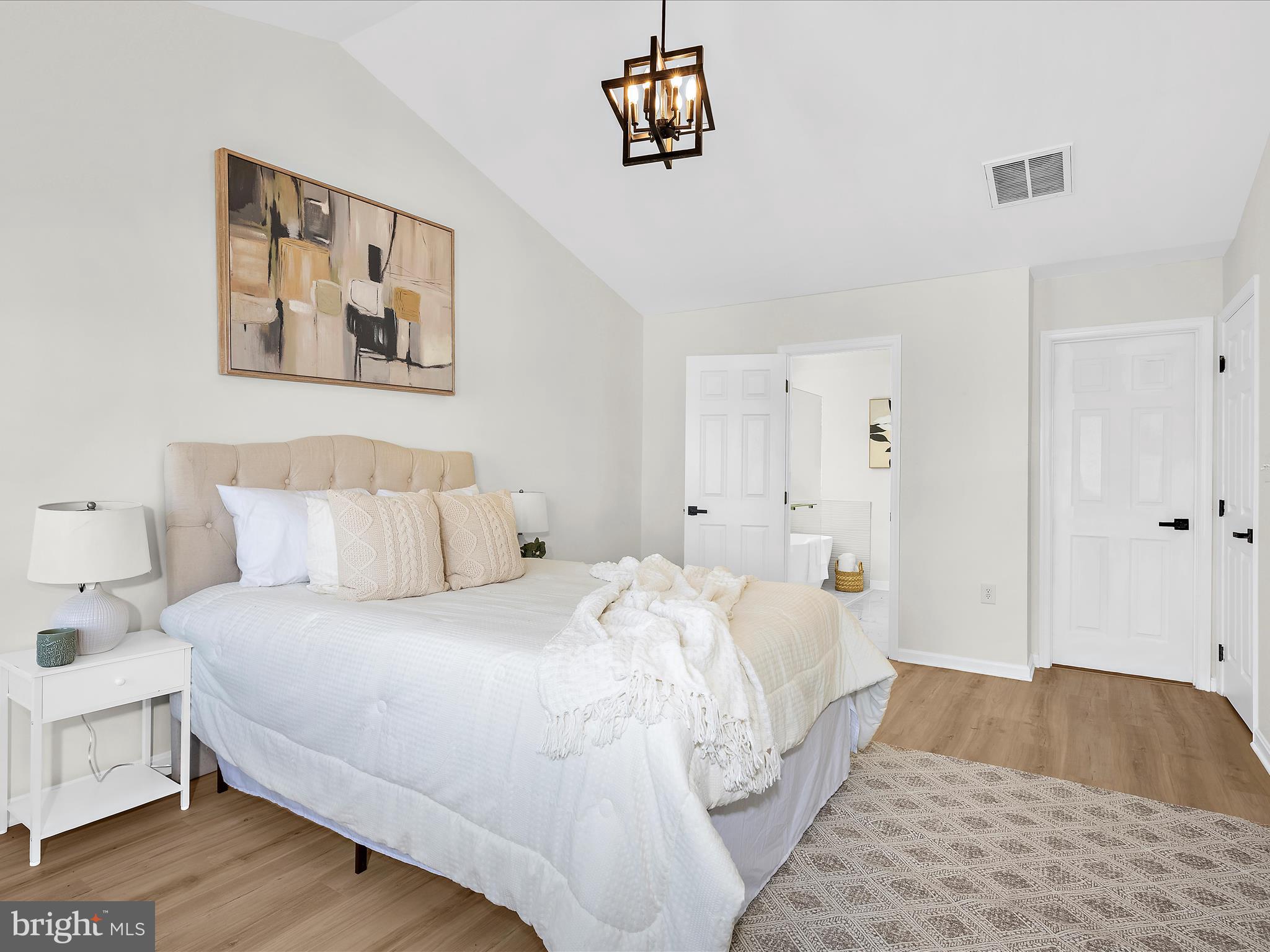 CAMBRIDGE - Residential