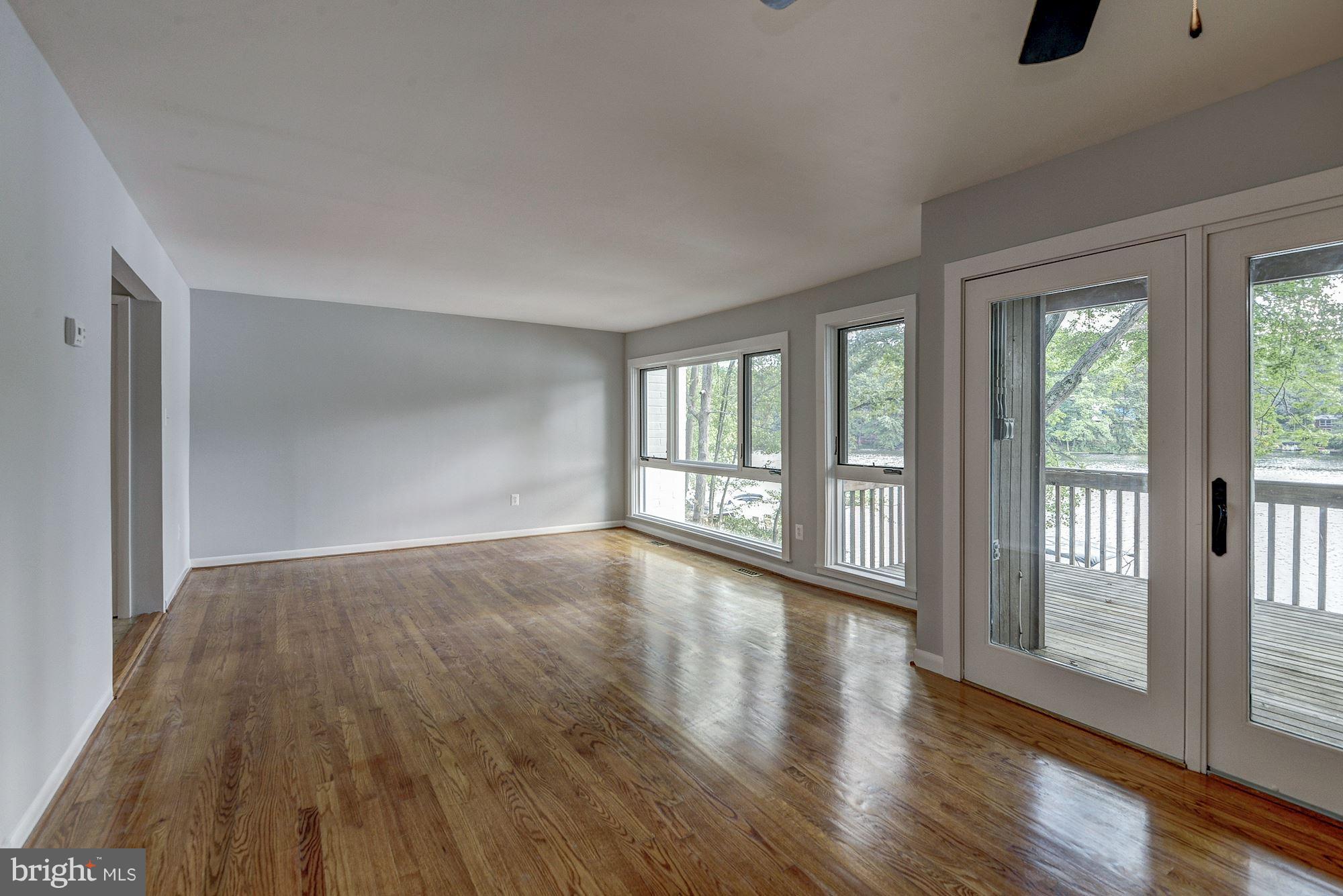 RESTON - Residential