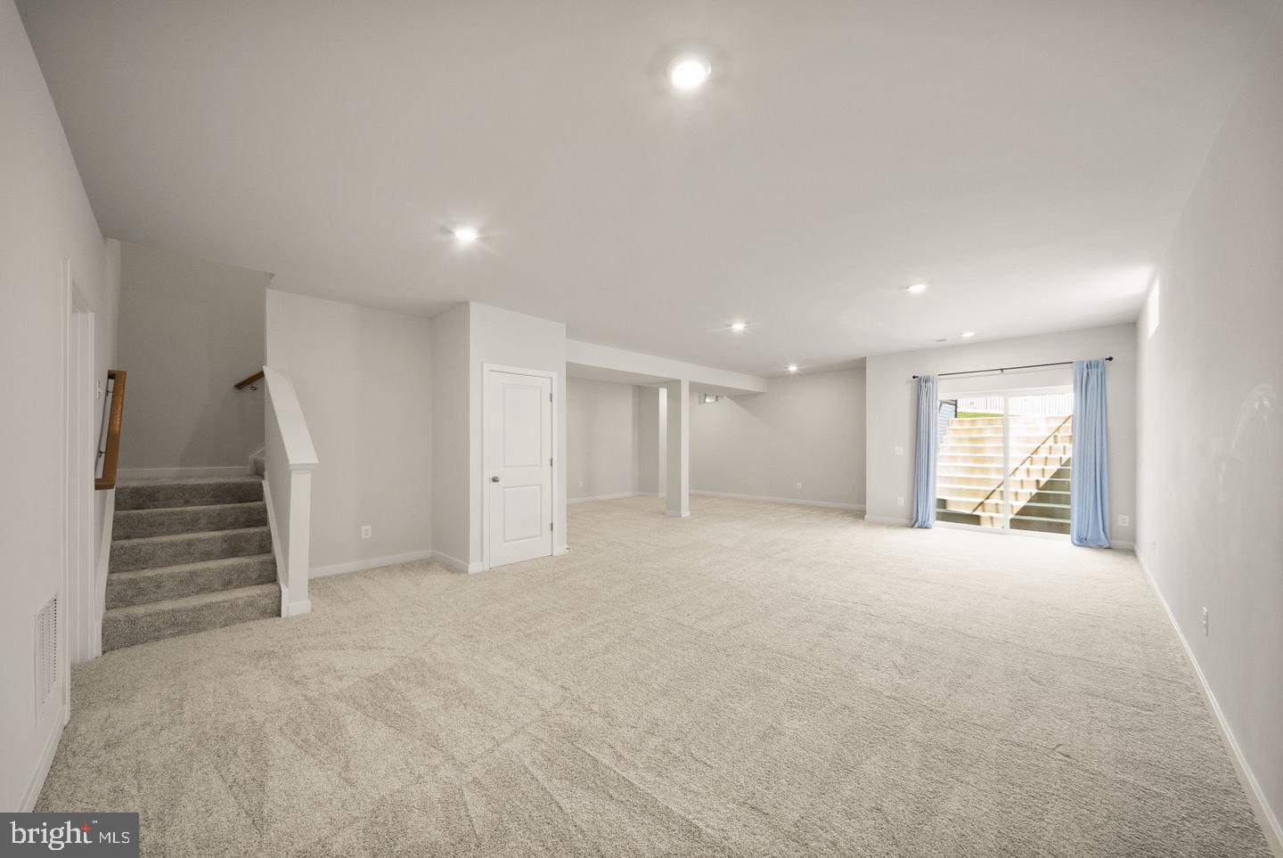 2320 HAWKSHILL DRIVE