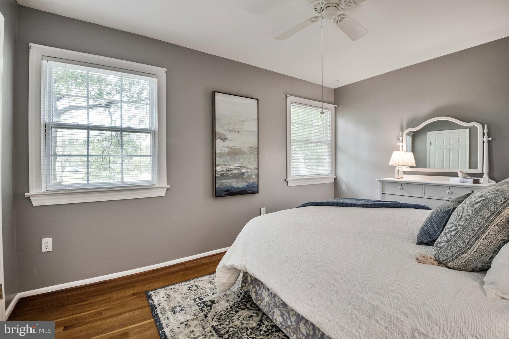 WILLIAMSBURG VILLAGE - Residential