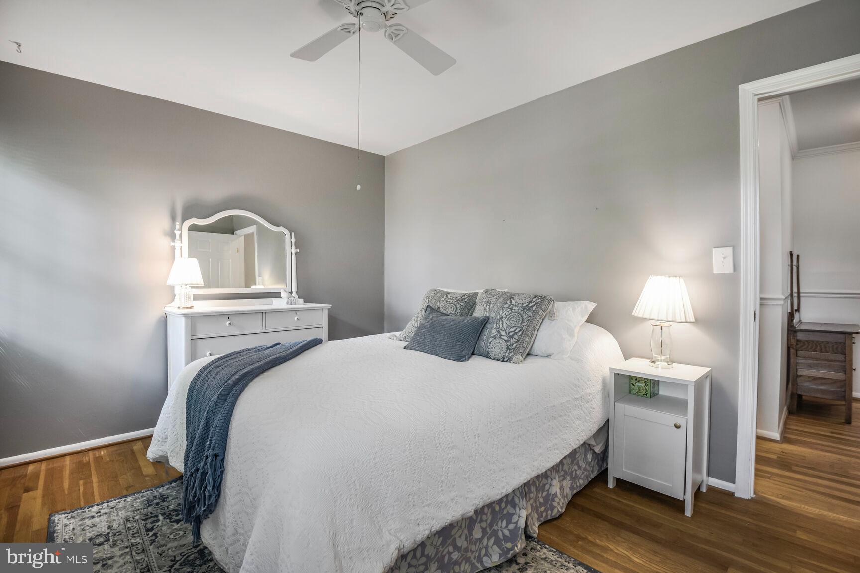 WILLIAMSBURG VILLAGE - Residential