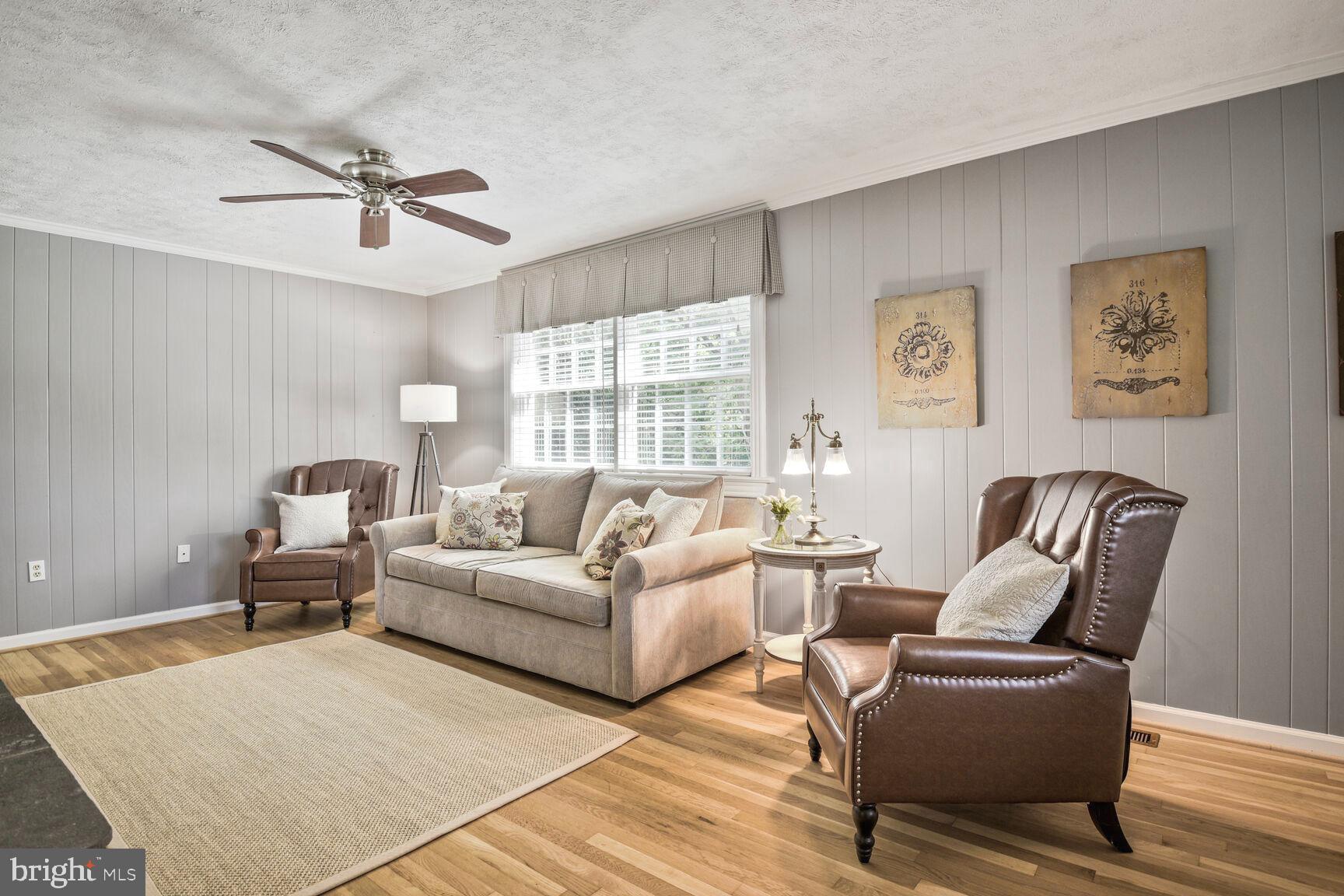 WILLIAMSBURG VILLAGE - Residential