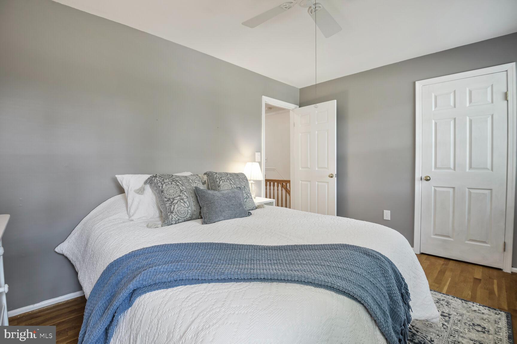 WILLIAMSBURG VILLAGE - Residential