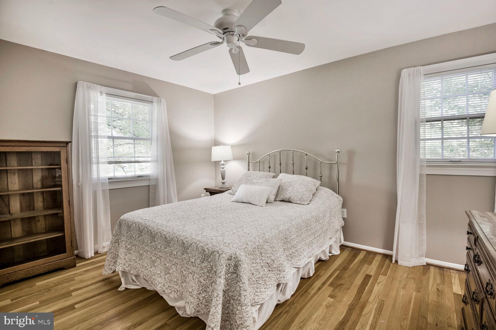 WILLIAMSBURG VILLAGE - Residential