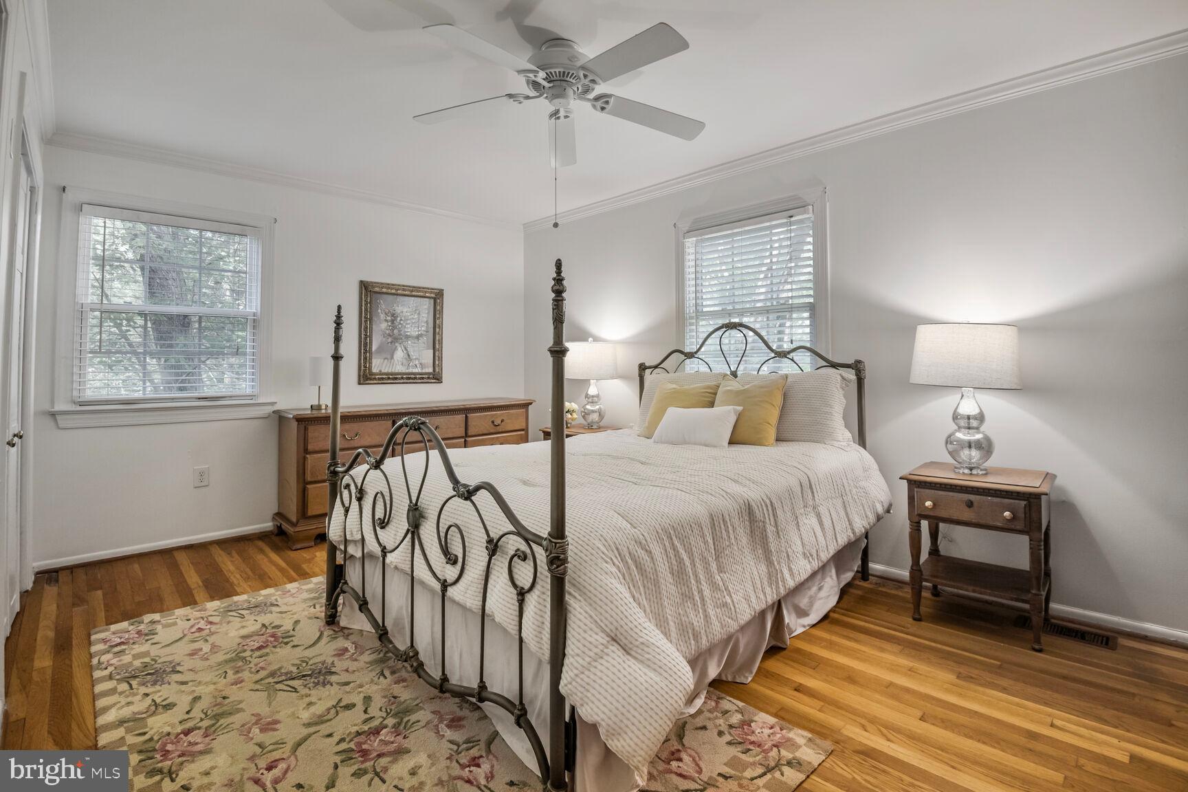 WILLIAMSBURG VILLAGE - Residential