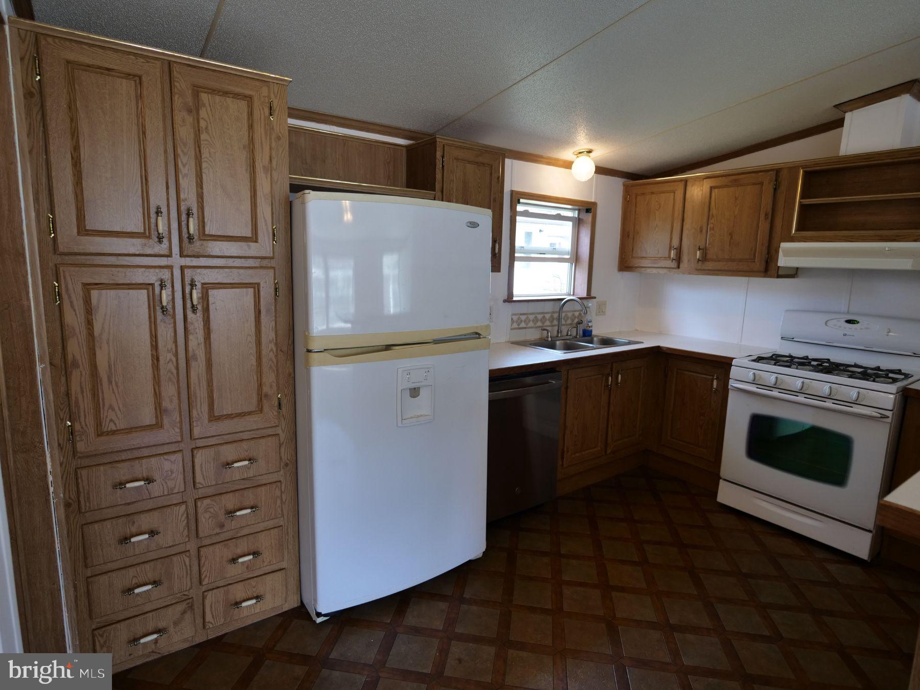 COVENTRY TERR MHP - Residential