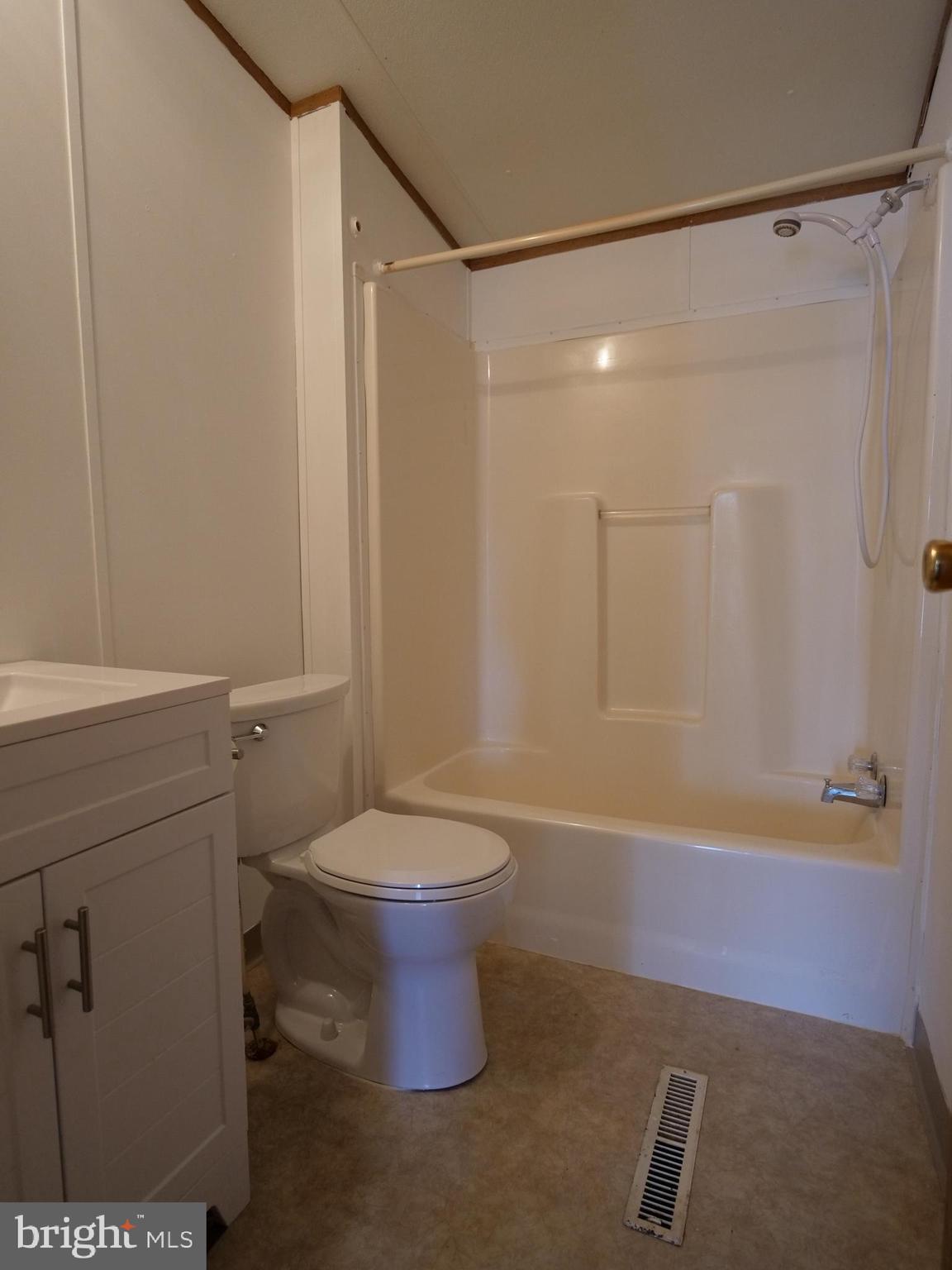 COVENTRY TERR MHP - Residential