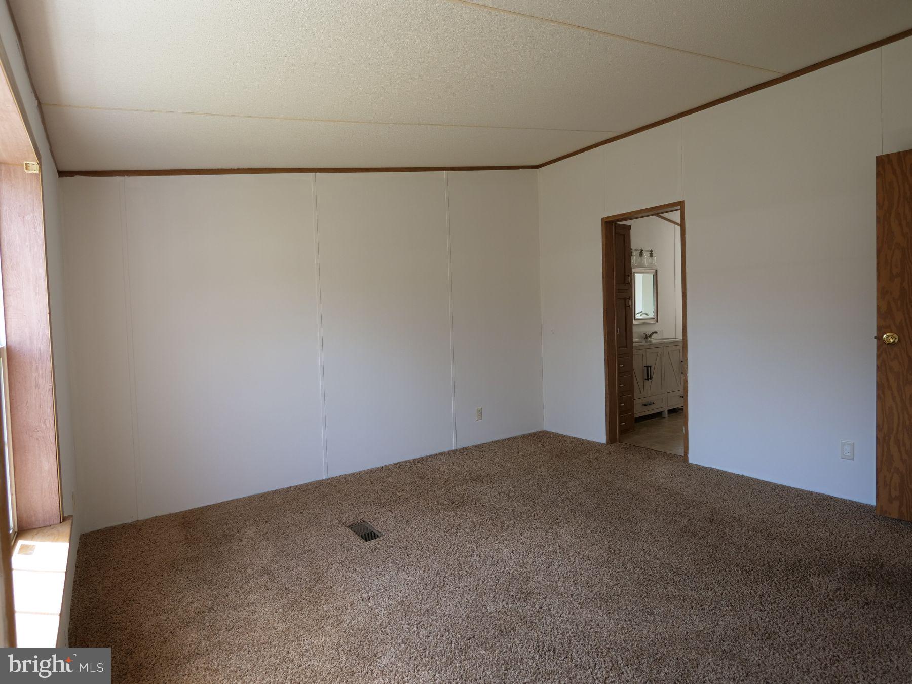 COVENTRY TERR MHP - Residential