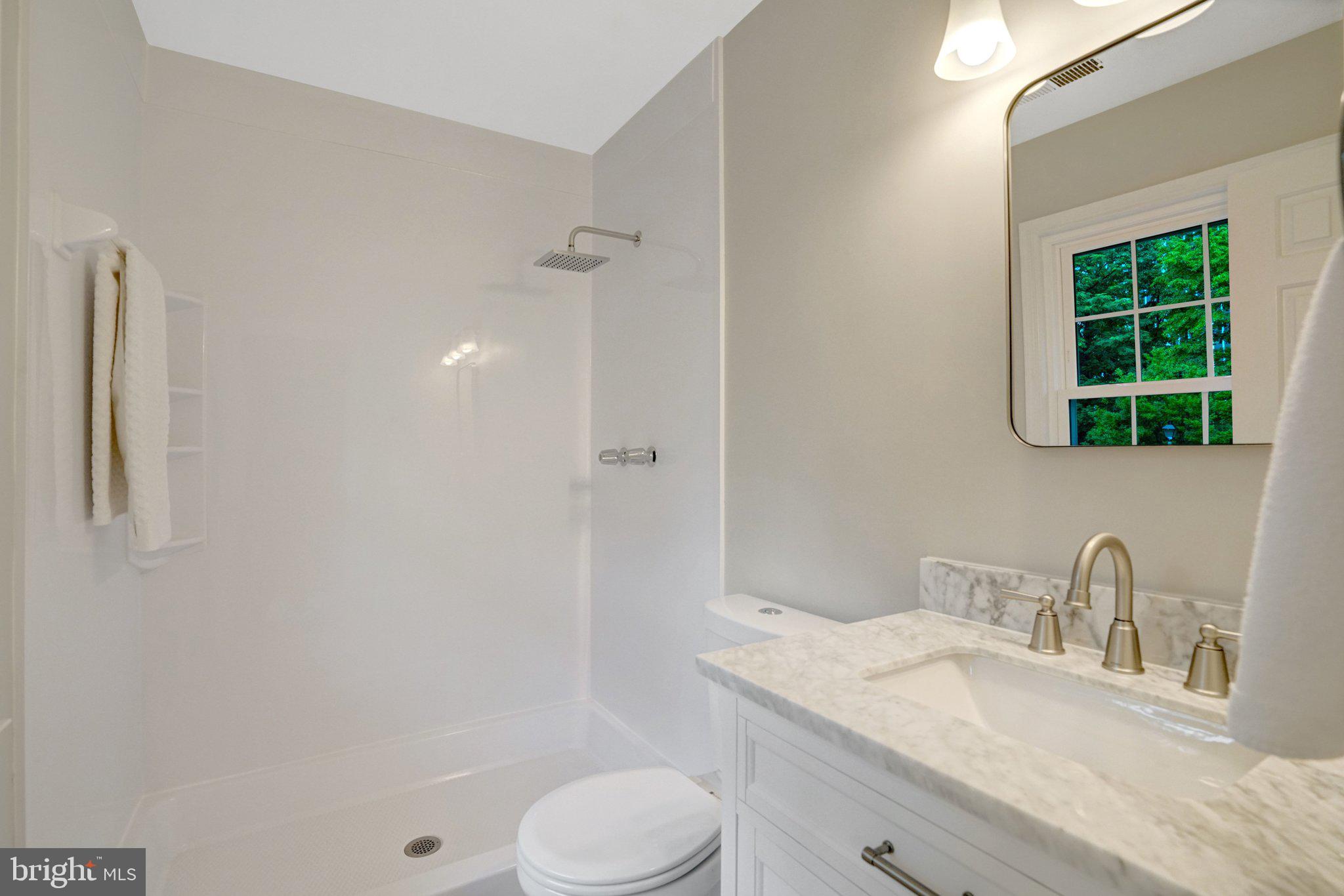 SEVEN OAKS - Residential
