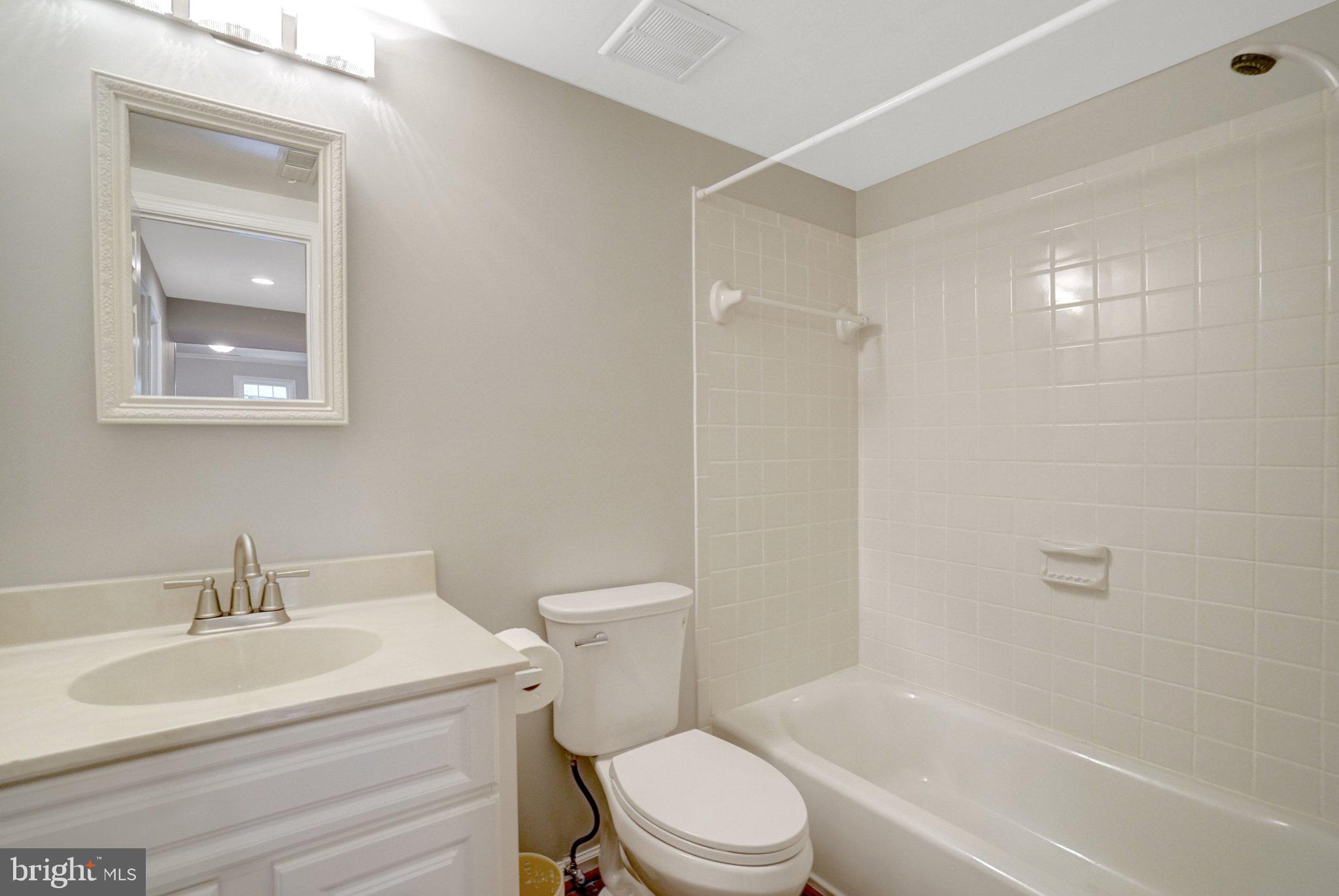 SEVEN OAKS - Residential