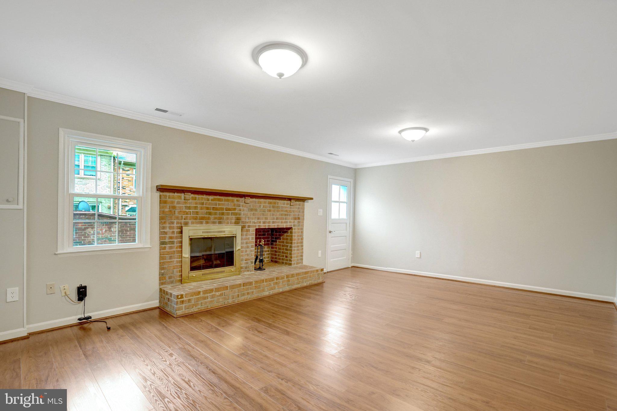 SEVEN OAKS - Residential