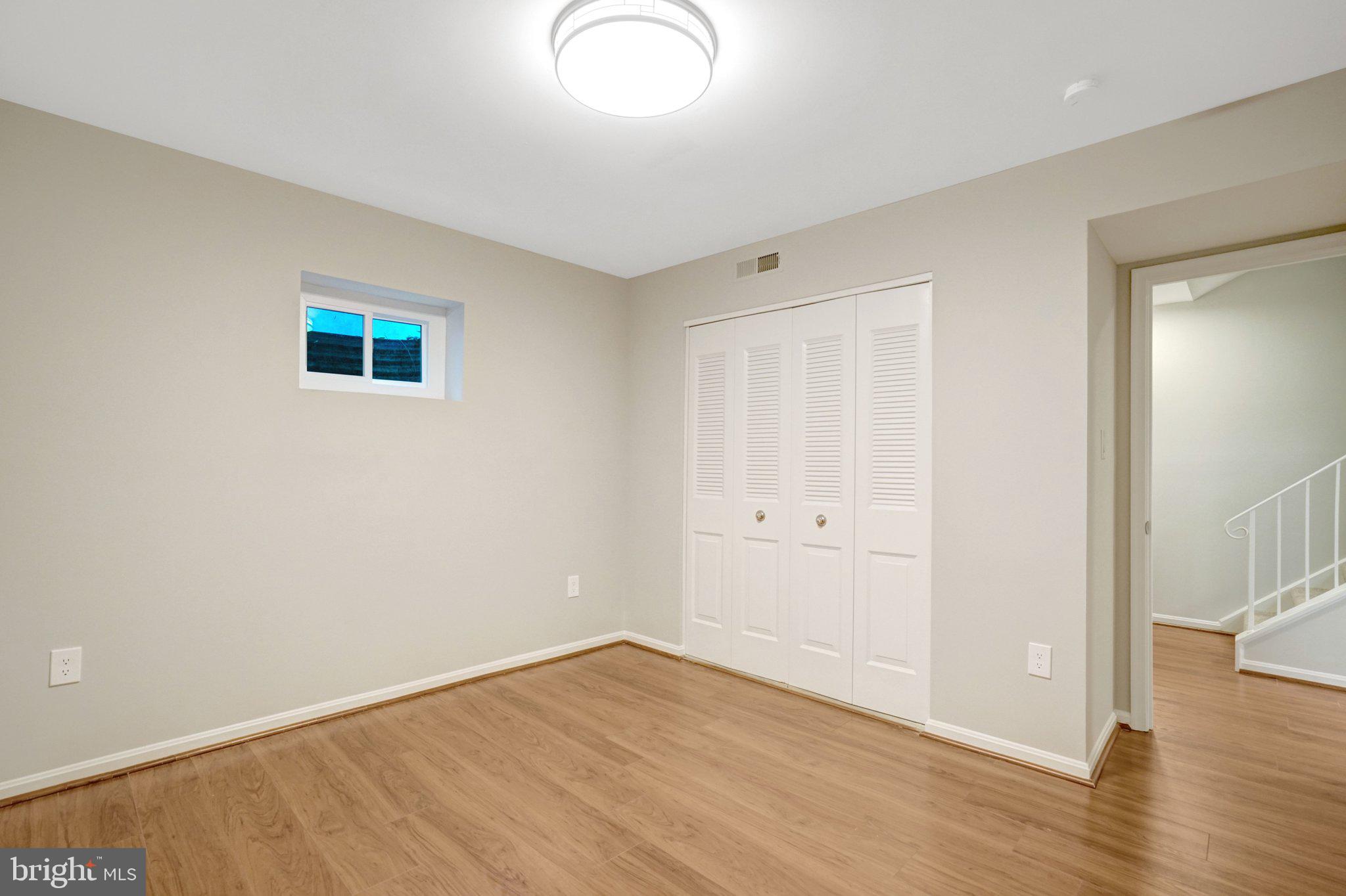 SEVEN OAKS - Residential