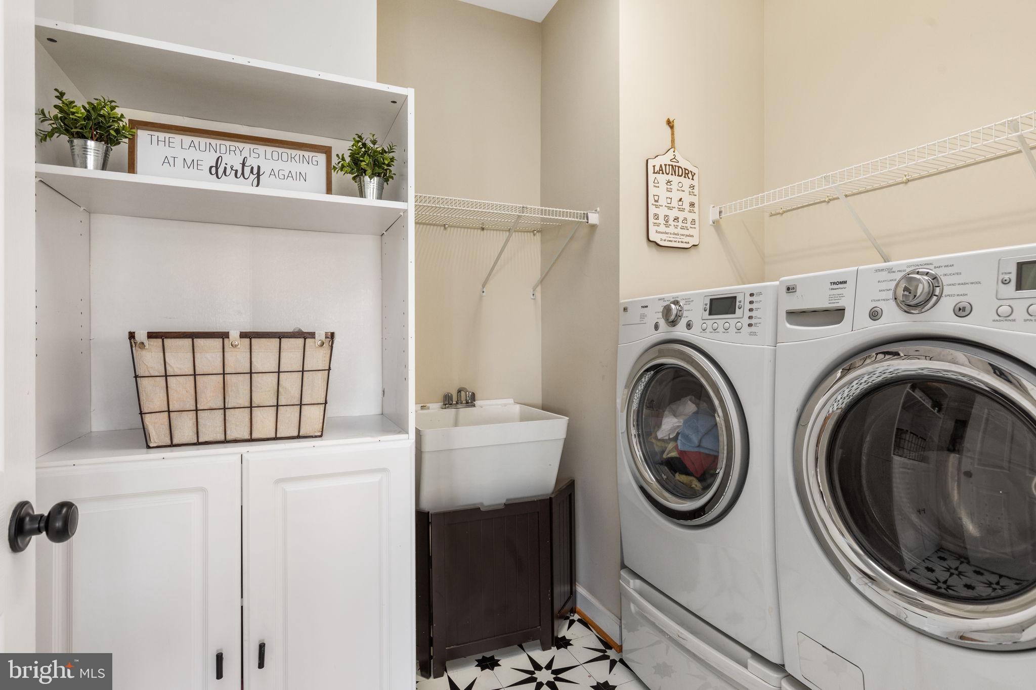 FEATHERSTONE FARMS - Residential