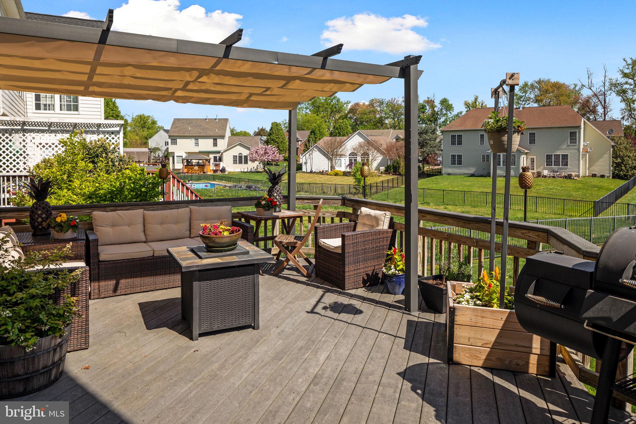 FEATHERSTONE FARMS - Residential