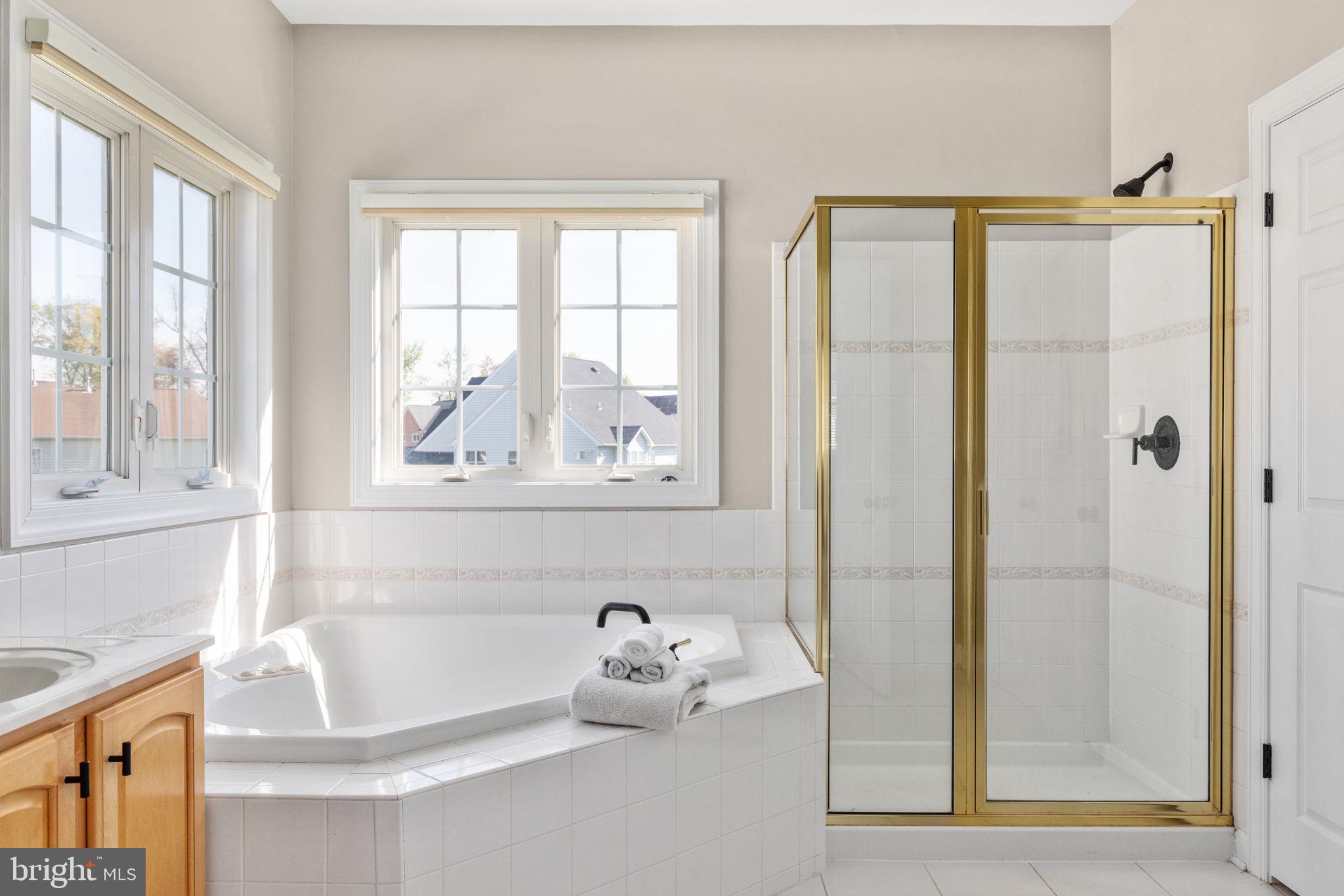 FEATHERSTONE FARMS - Residential