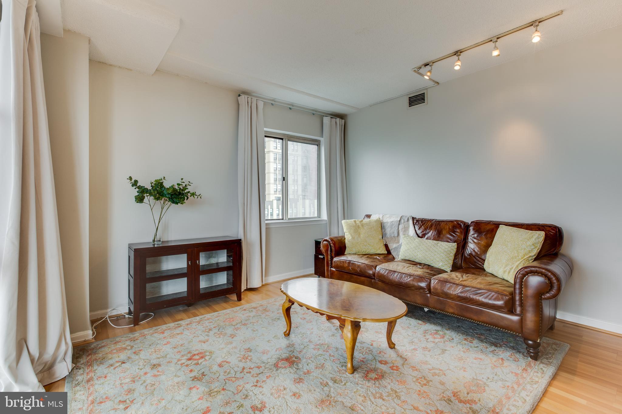 THE VICTORIA CODM - Residential