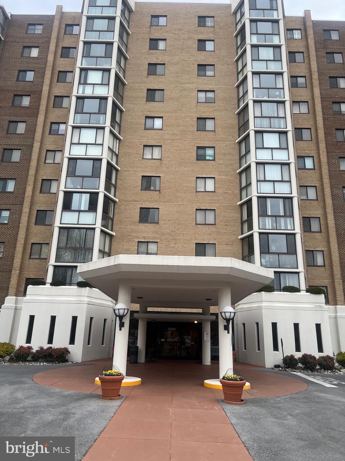 GREENS AT LEISURE WORLD - Residential Lease