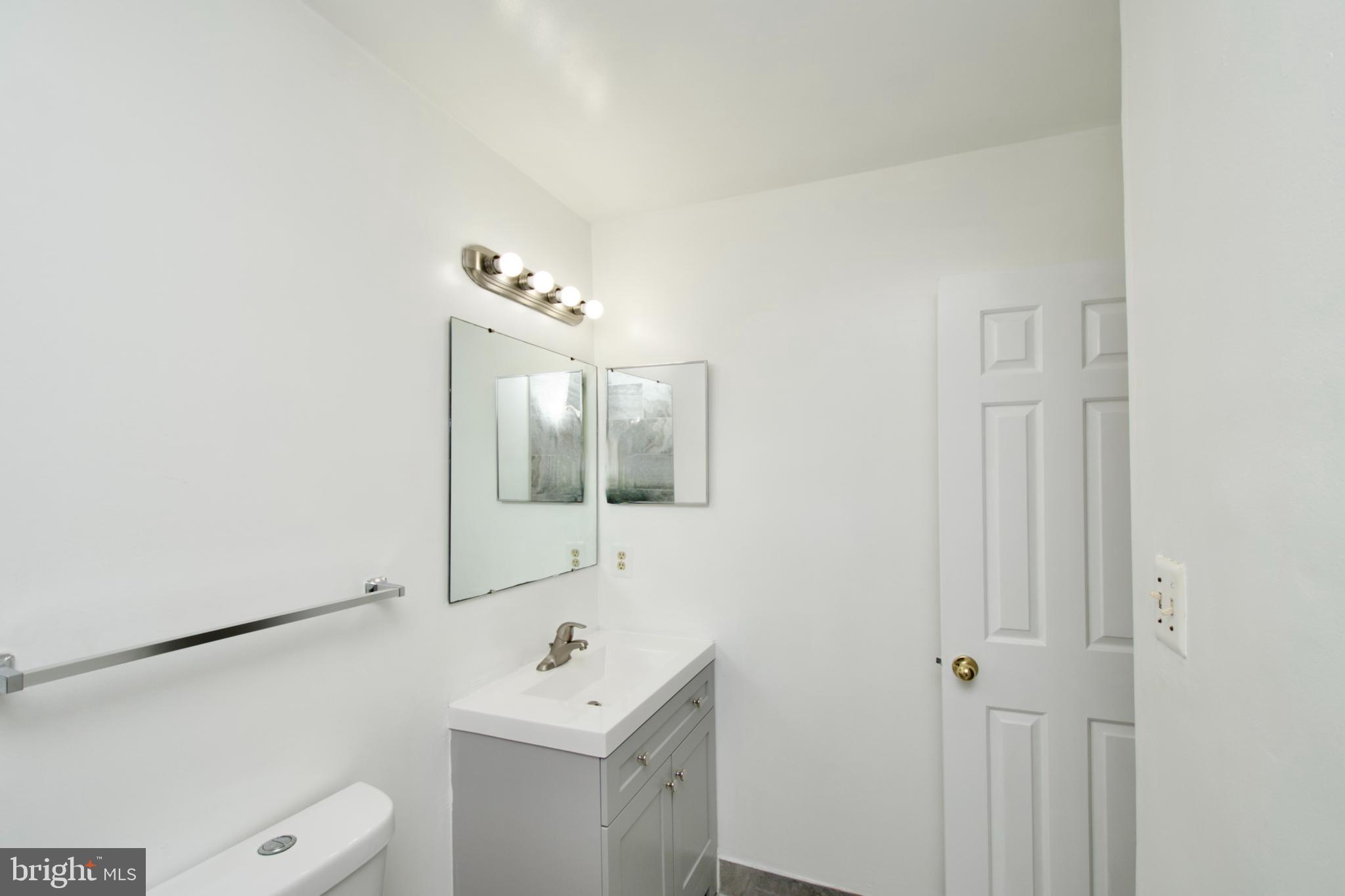 SARATOGA TOWNHOUSES - Residential Lease