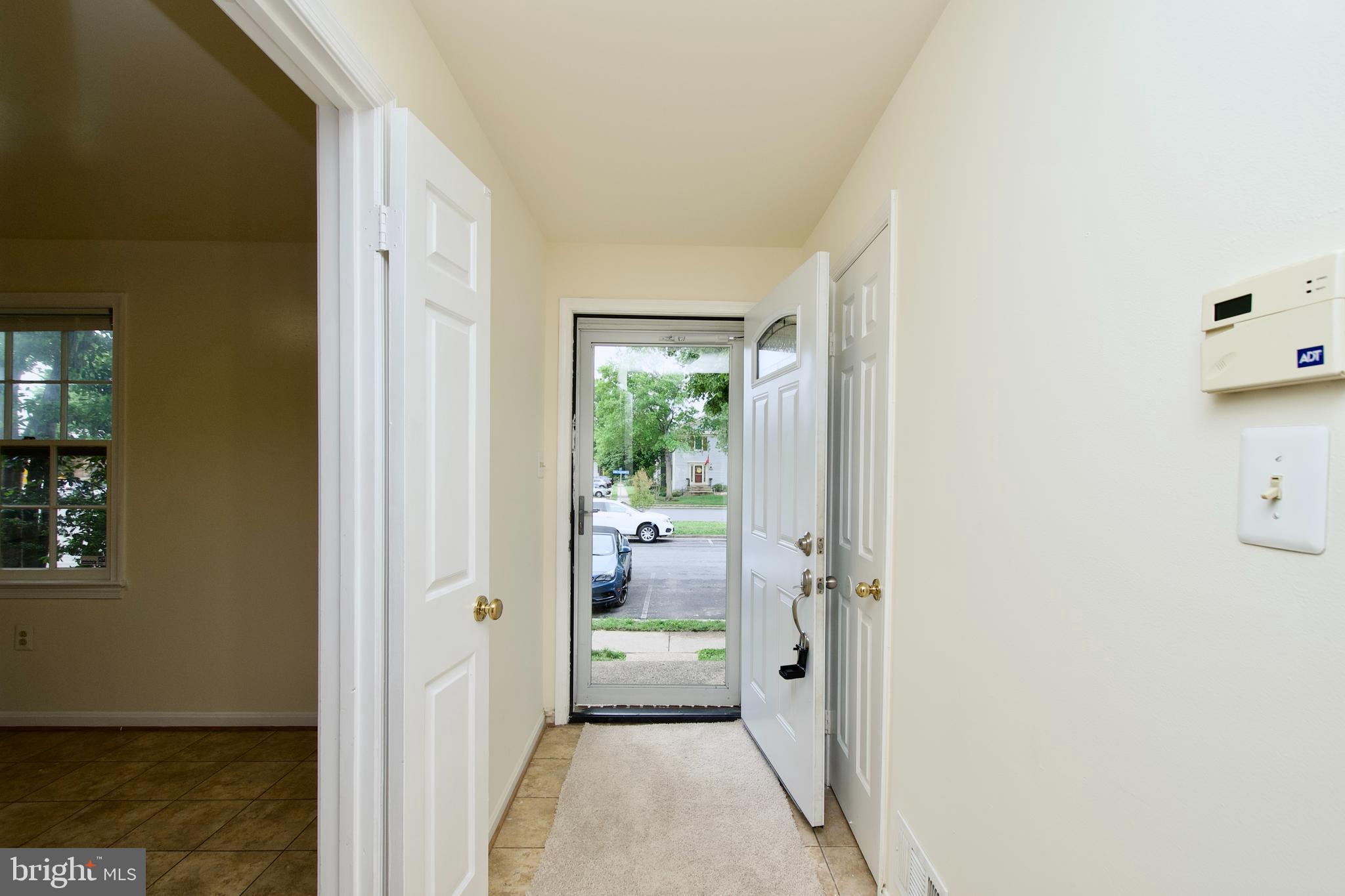 SARATOGA TOWNHOUSES - Residential Lease