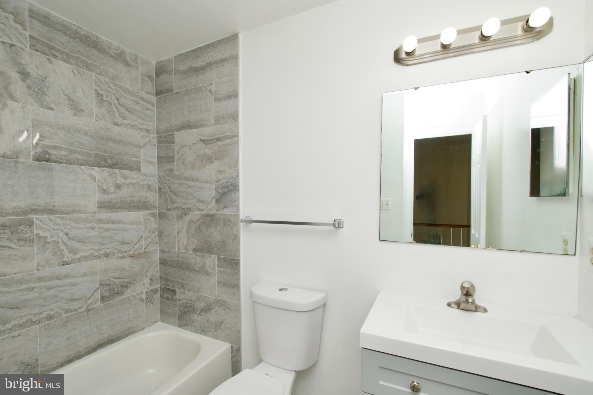 SARATOGA TOWNHOUSES - Residential Lease