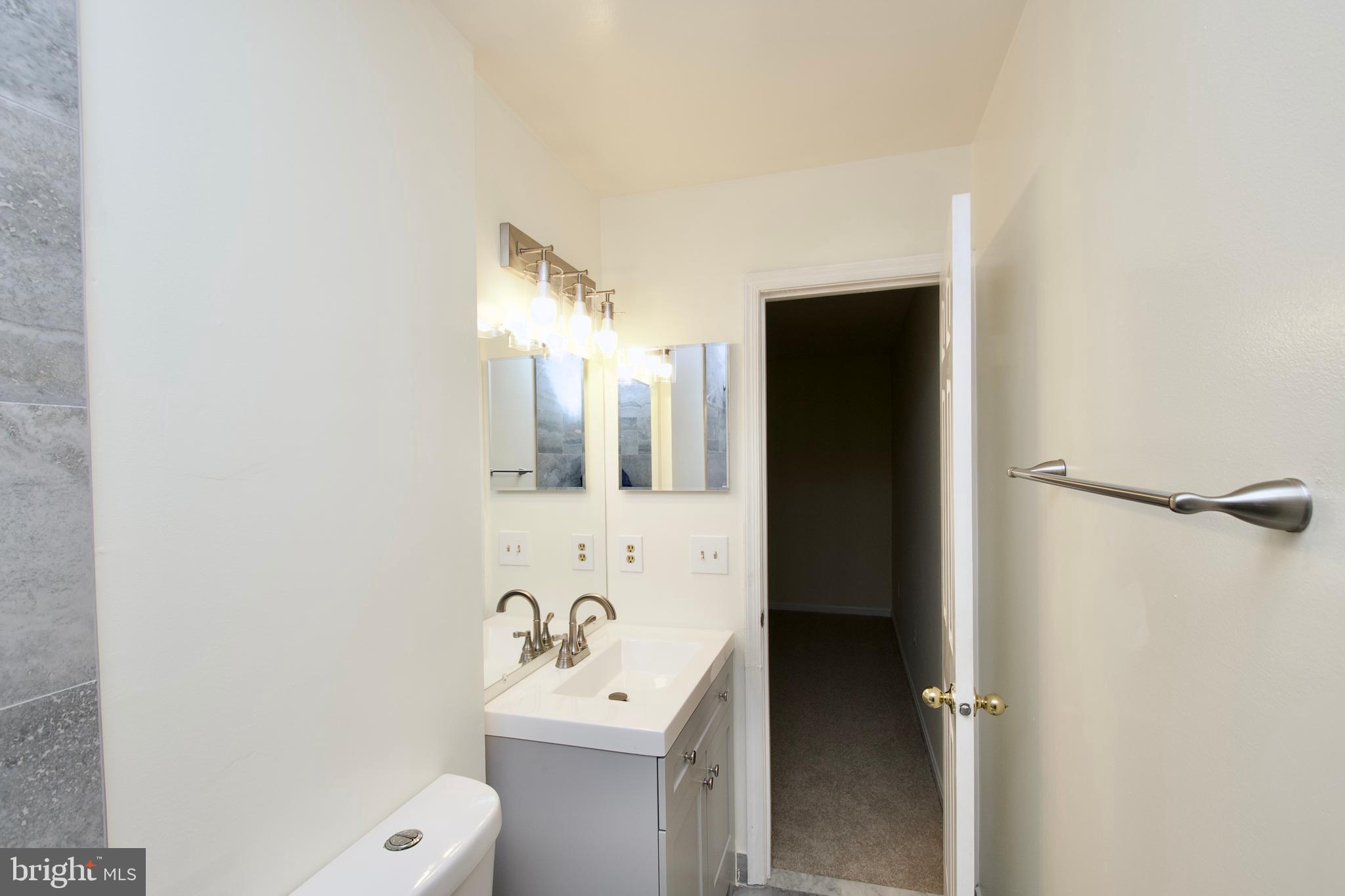 SARATOGA TOWNHOUSES - Residential Lease