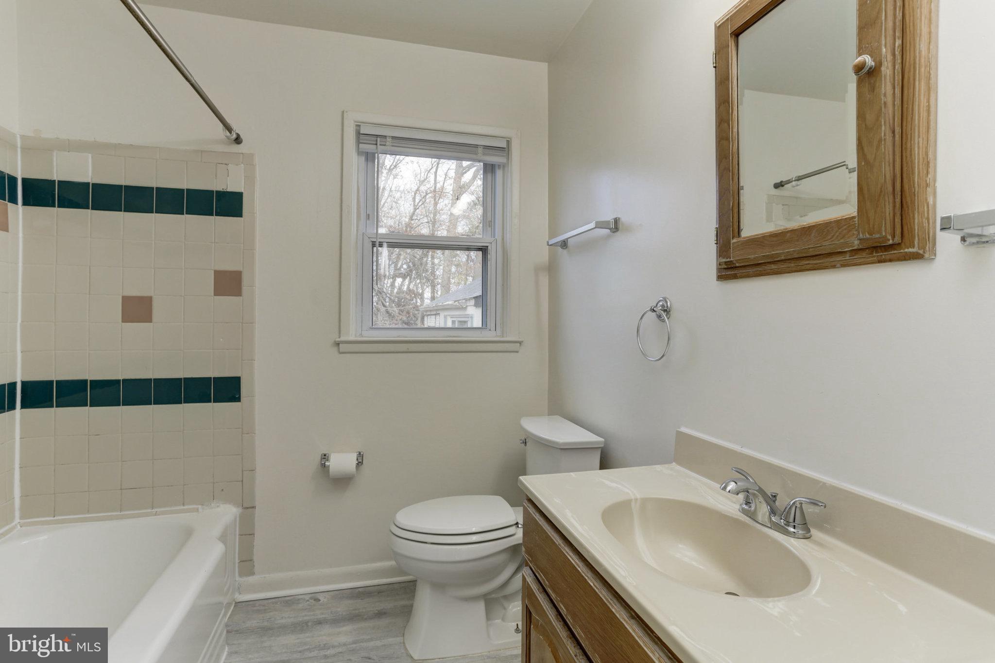 CHARLTON HEIGHTS - Residential Lease