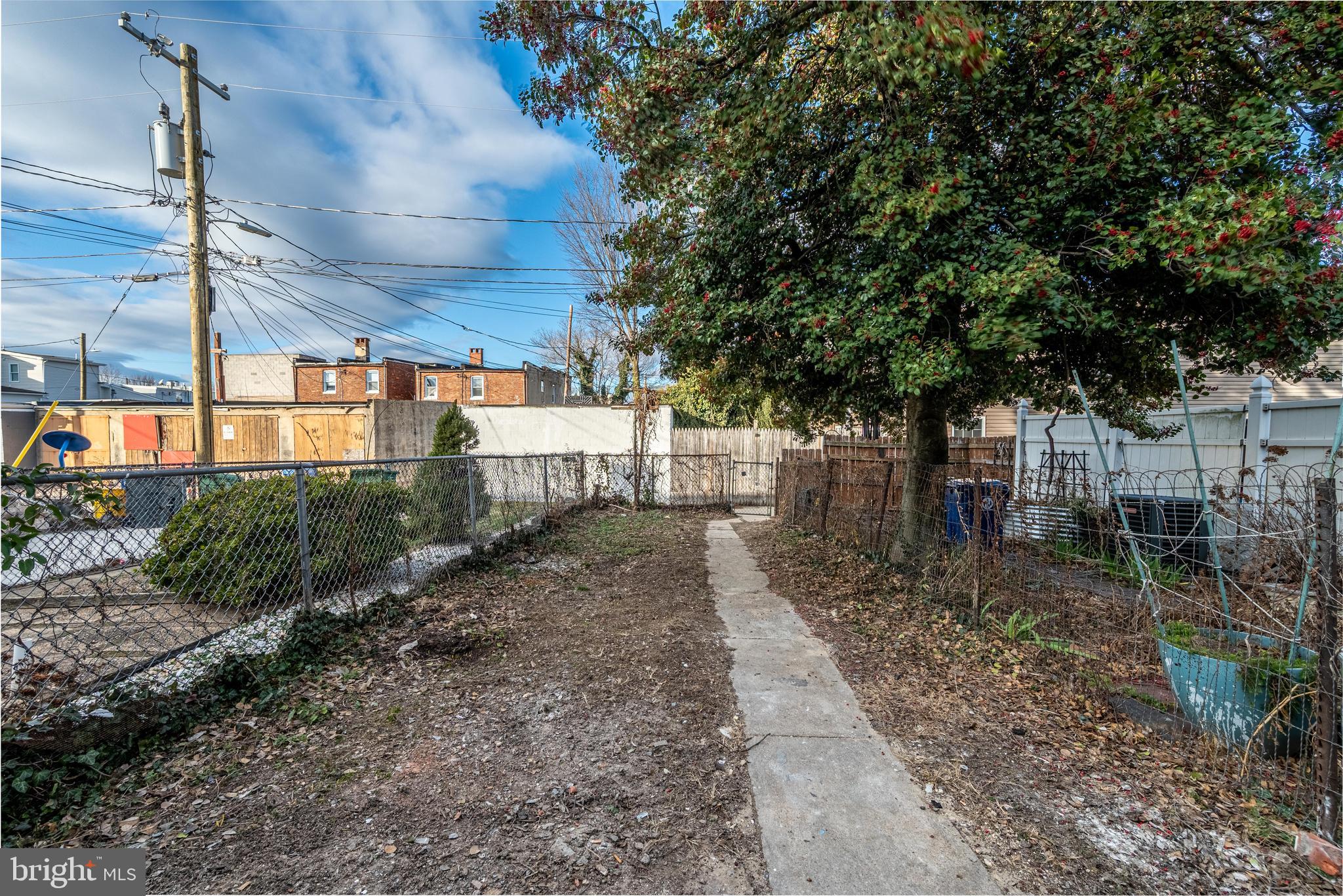 HAMPDEN HISTORIC DISTRICT - Residential