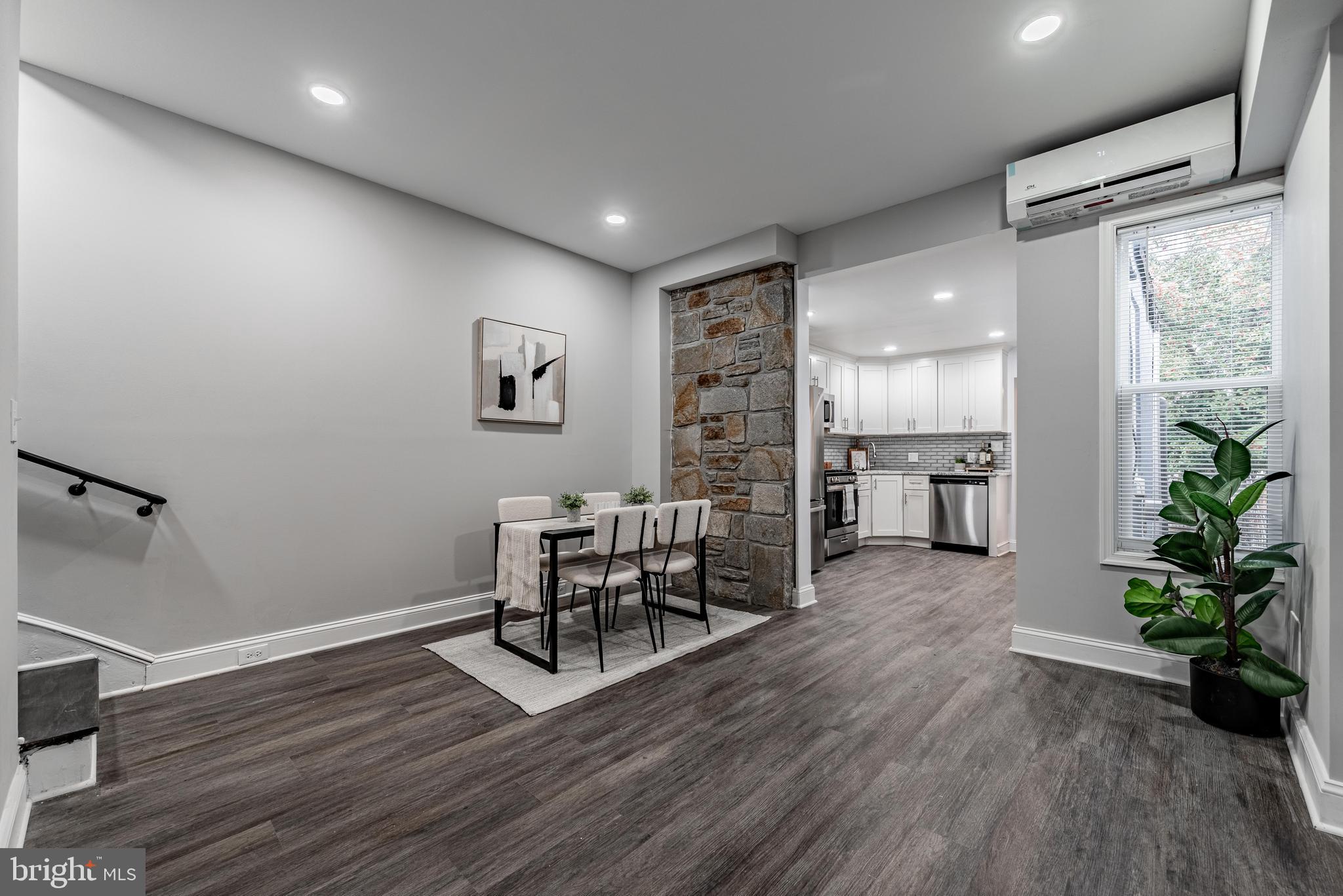 HAMPDEN HISTORIC DISTRICT - Residential