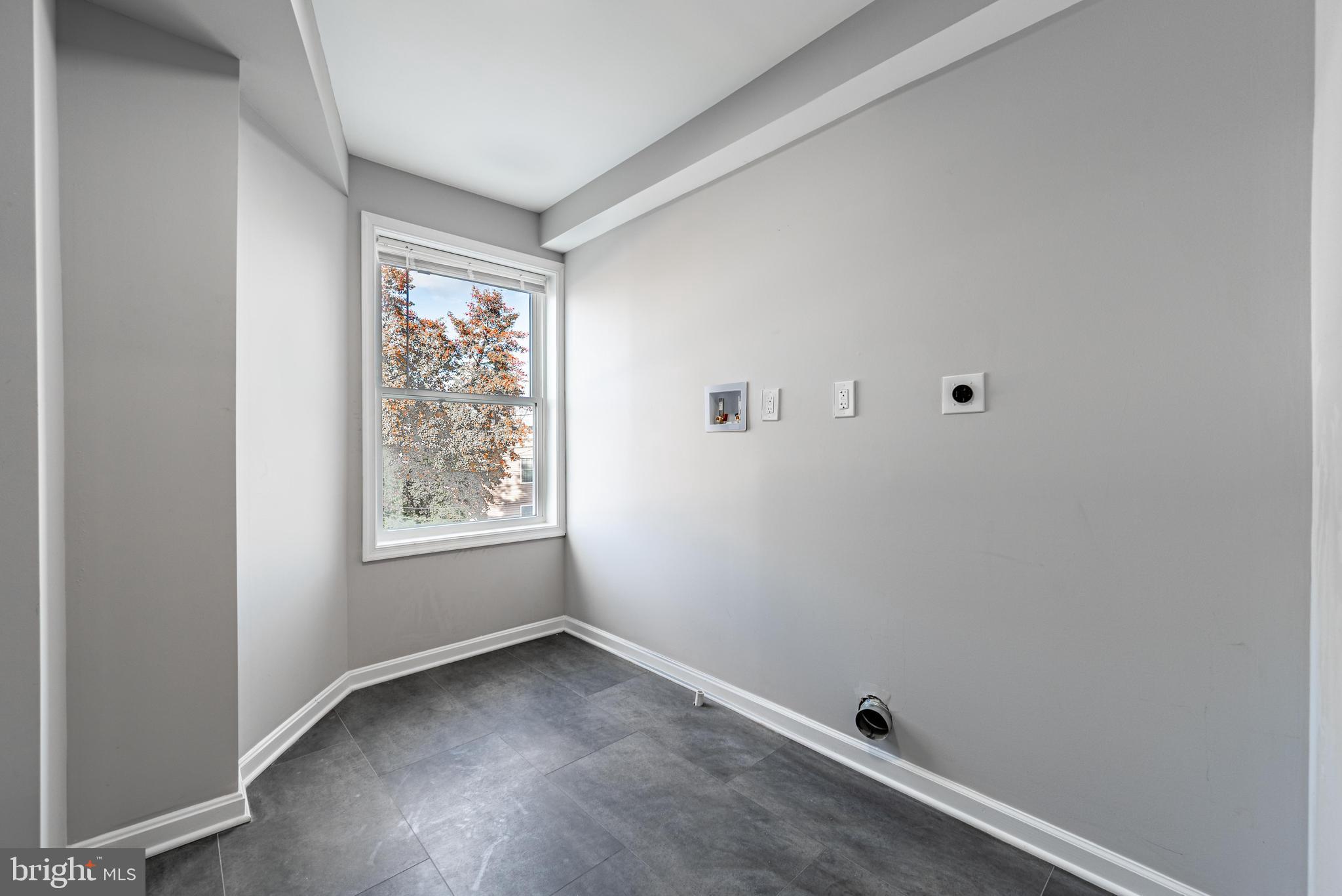 HAMPDEN HISTORIC DISTRICT - Residential