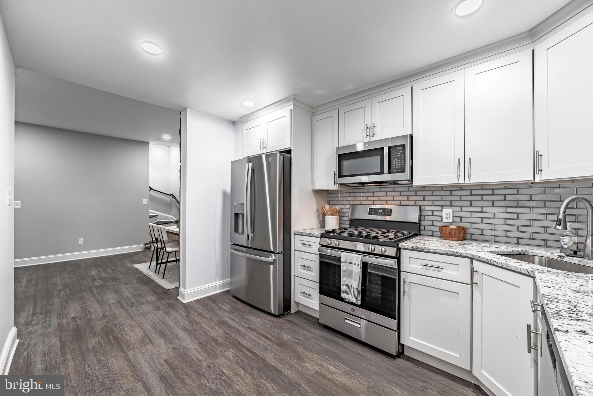 HAMPDEN HISTORIC DISTRICT - Residential