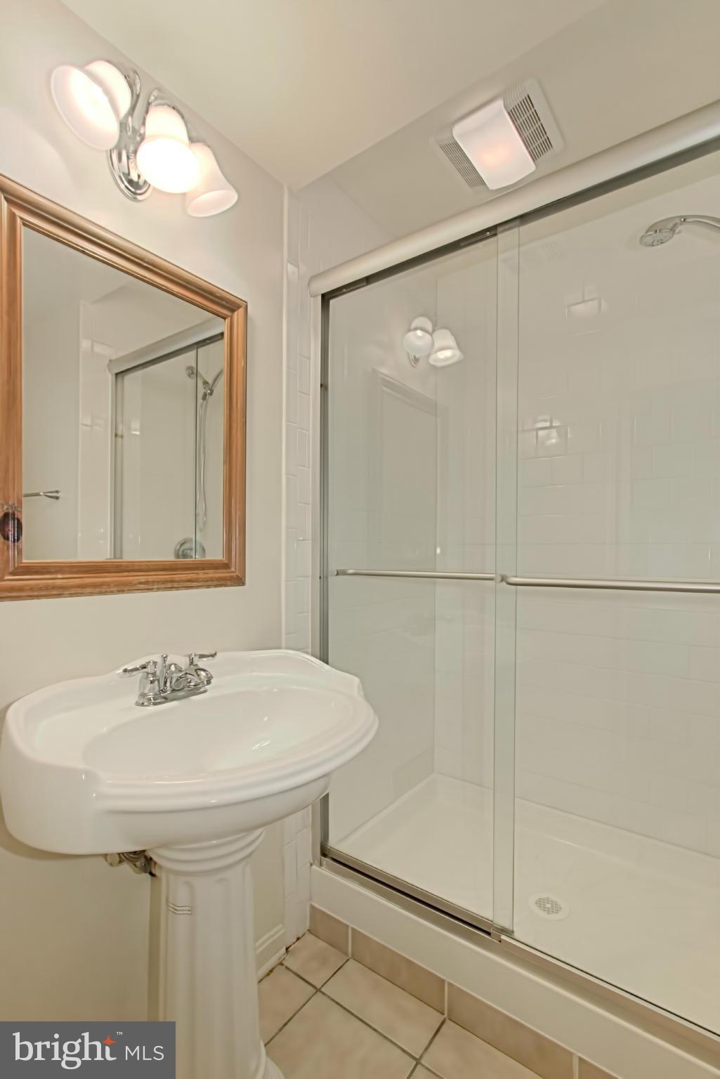 SARATOGA TOWNHOUSES - Residential