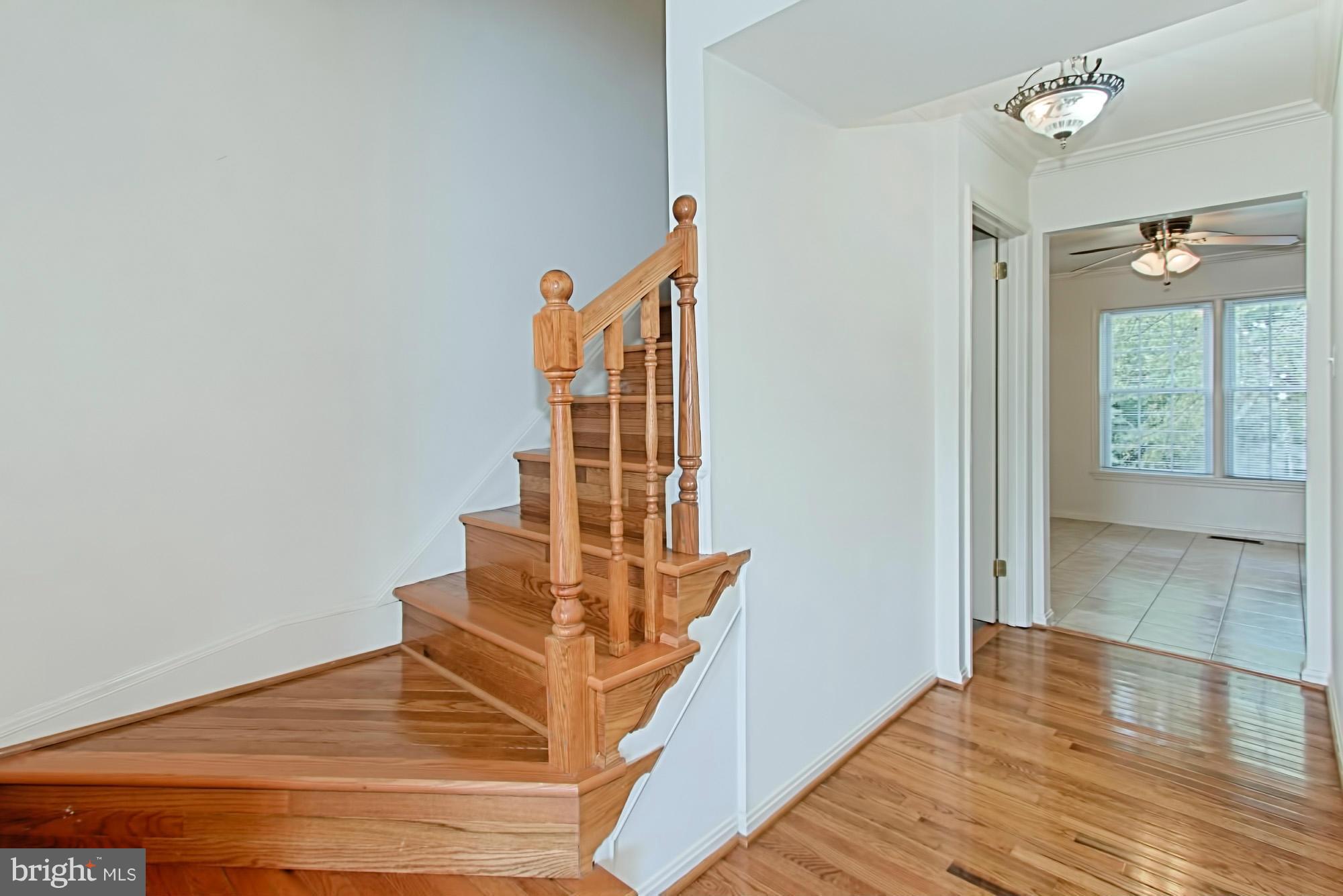 SARATOGA TOWNHOUSES - Residential