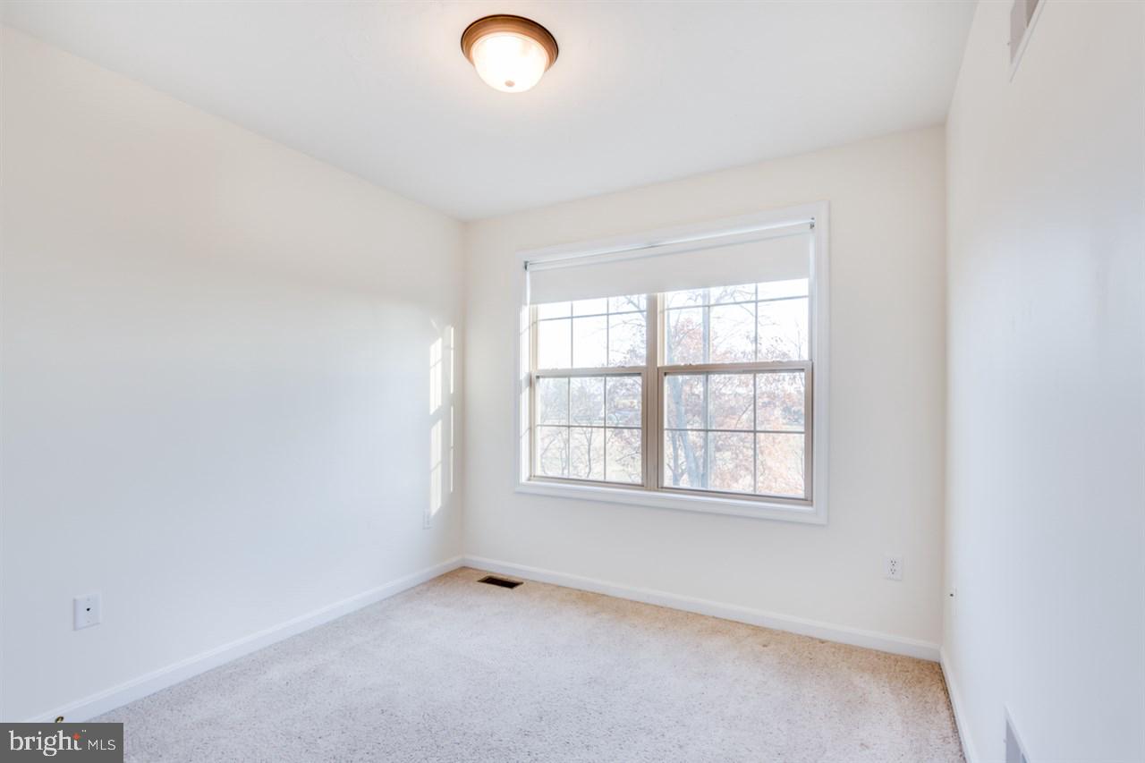 OAK HILLS - Residential