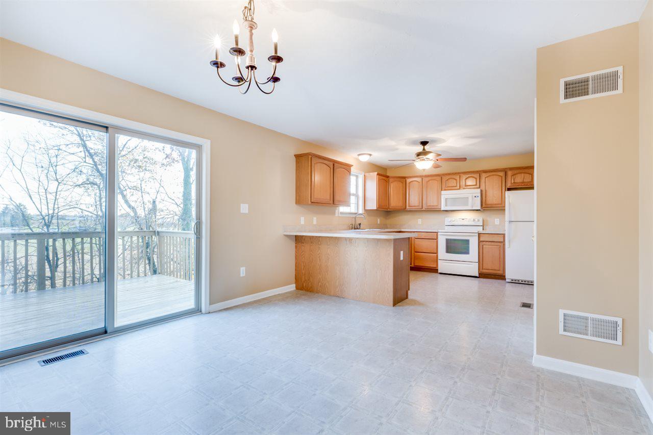 OAK HILLS - Residential