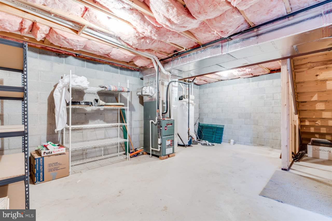 OAK HILLS - Residential