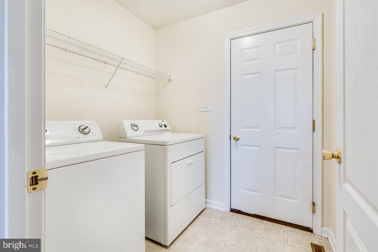 OAK HILLS - Residential