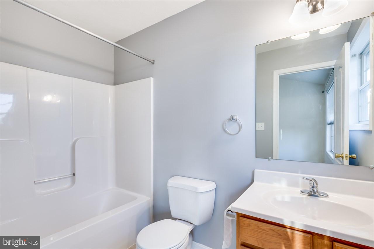 OAK HILLS - Residential