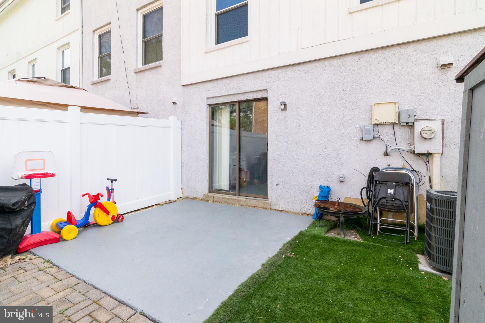 CANTERBURY RIDING - Residential