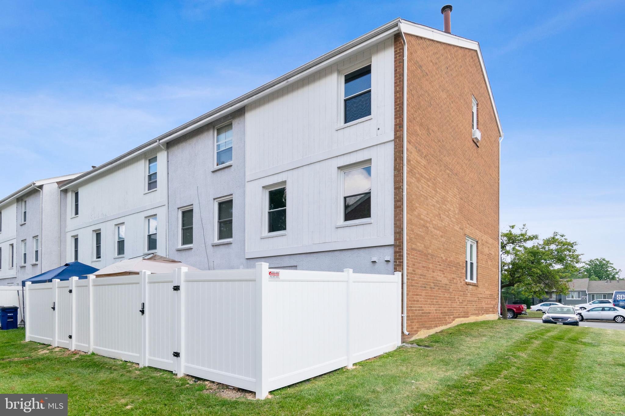 CANTERBURY RIDING - Residential