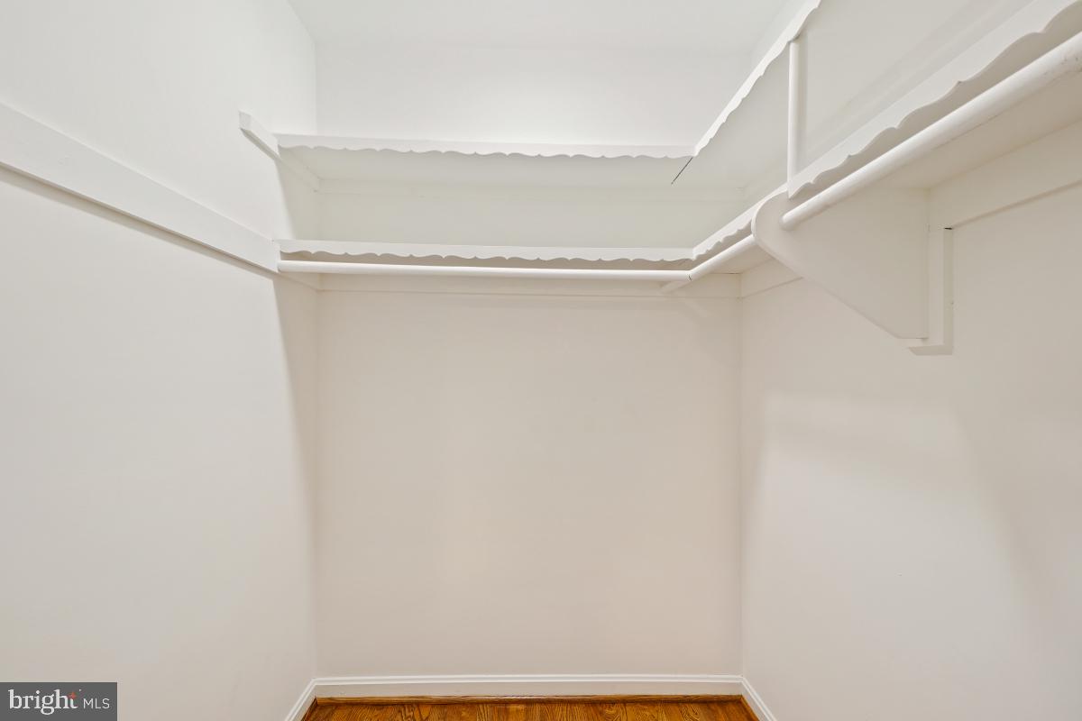 LUXMANOR - Residential