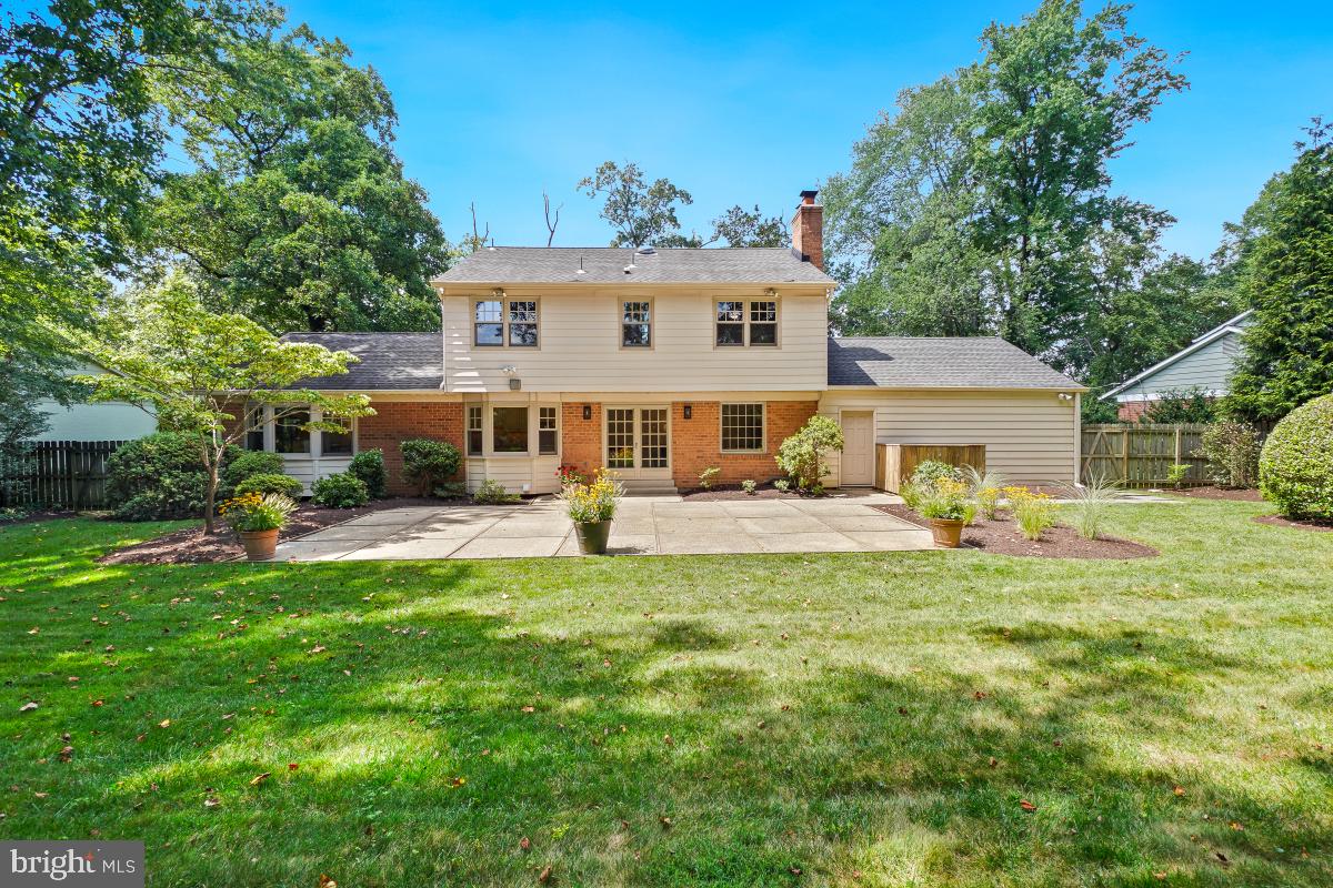 LUXMANOR - Residential