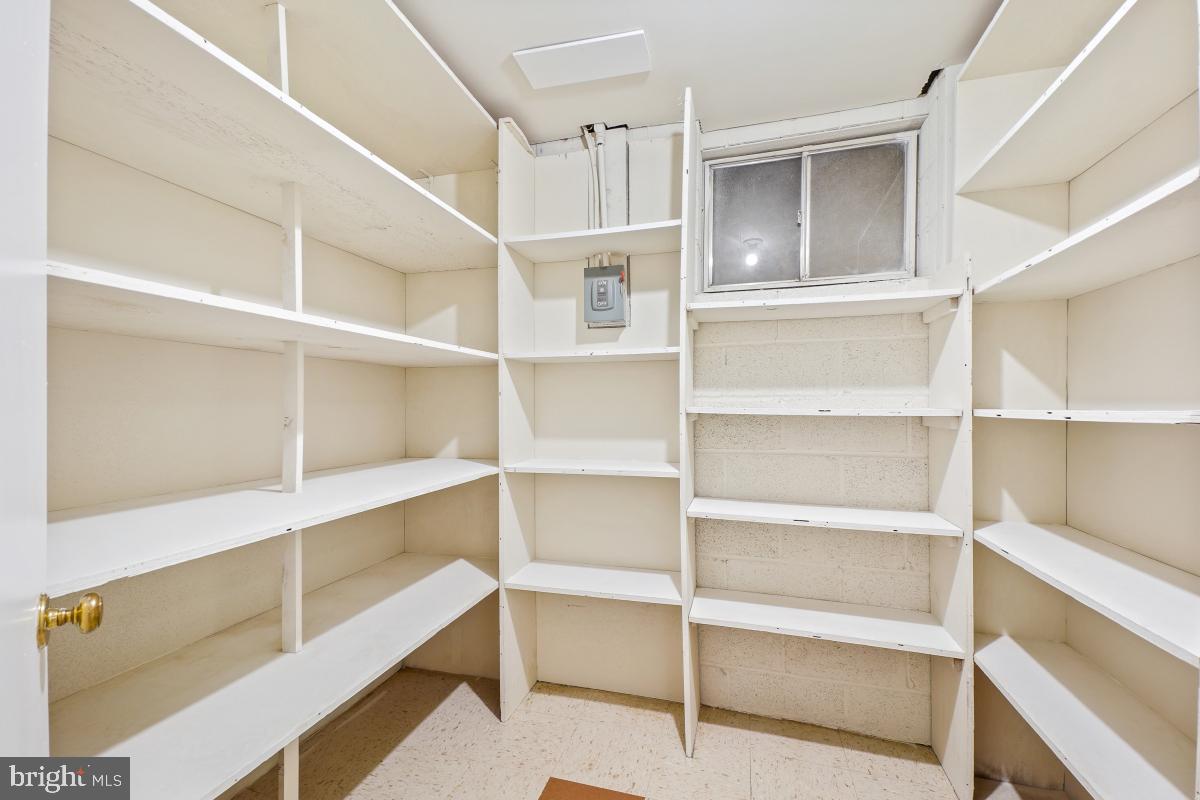 LUXMANOR - Residential