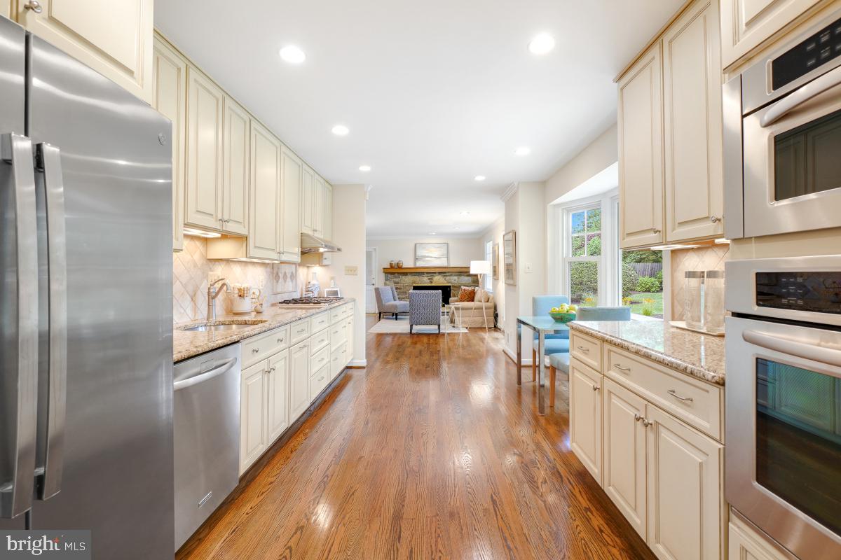 LUXMANOR - Residential