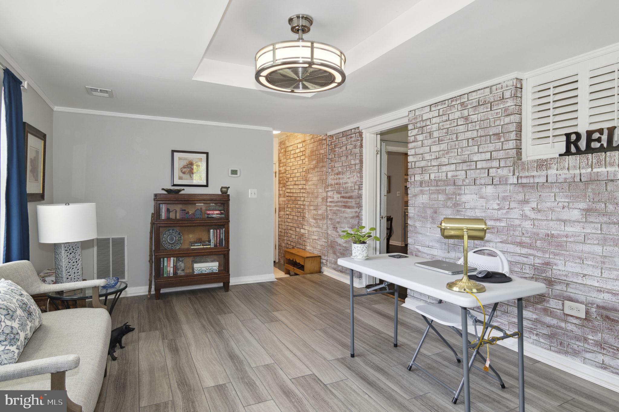 ROSE HILL FARMS - Residential