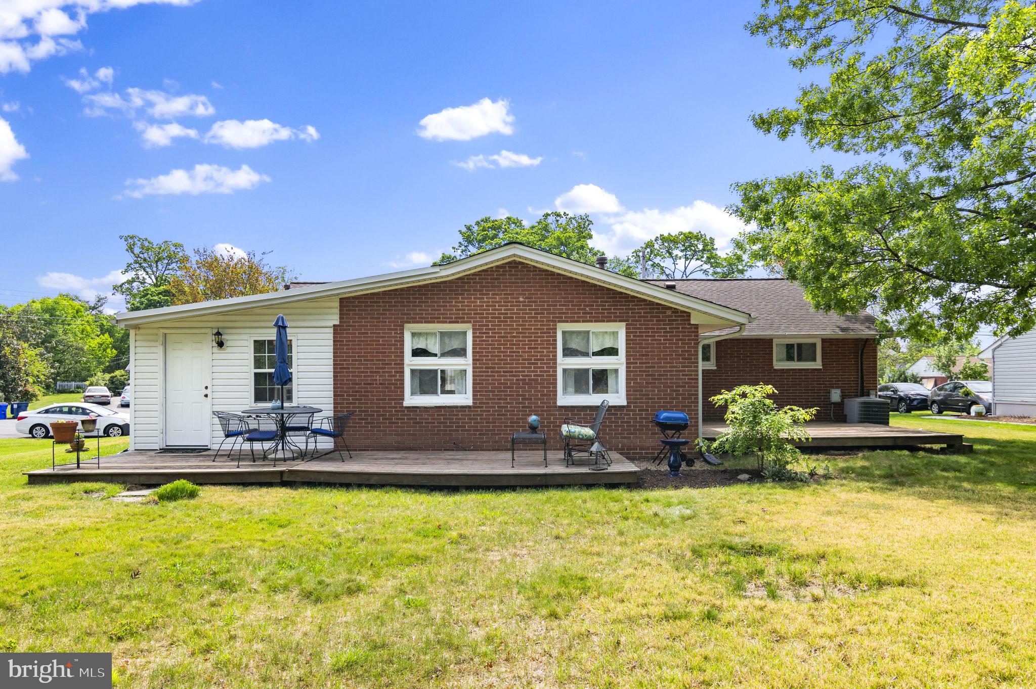 ROSE HILL FARMS - Residential