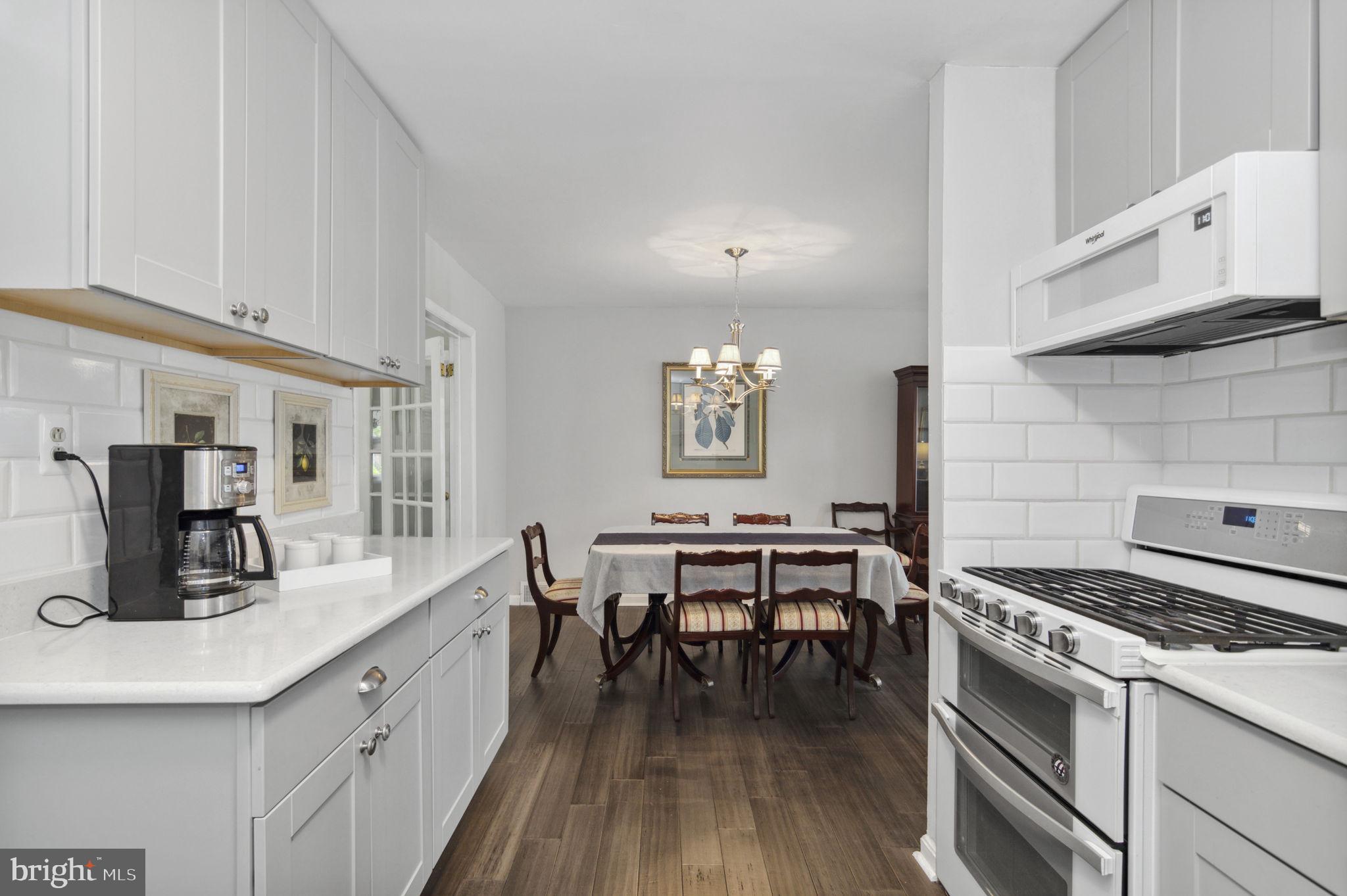 ROSE HILL FARMS - Residential