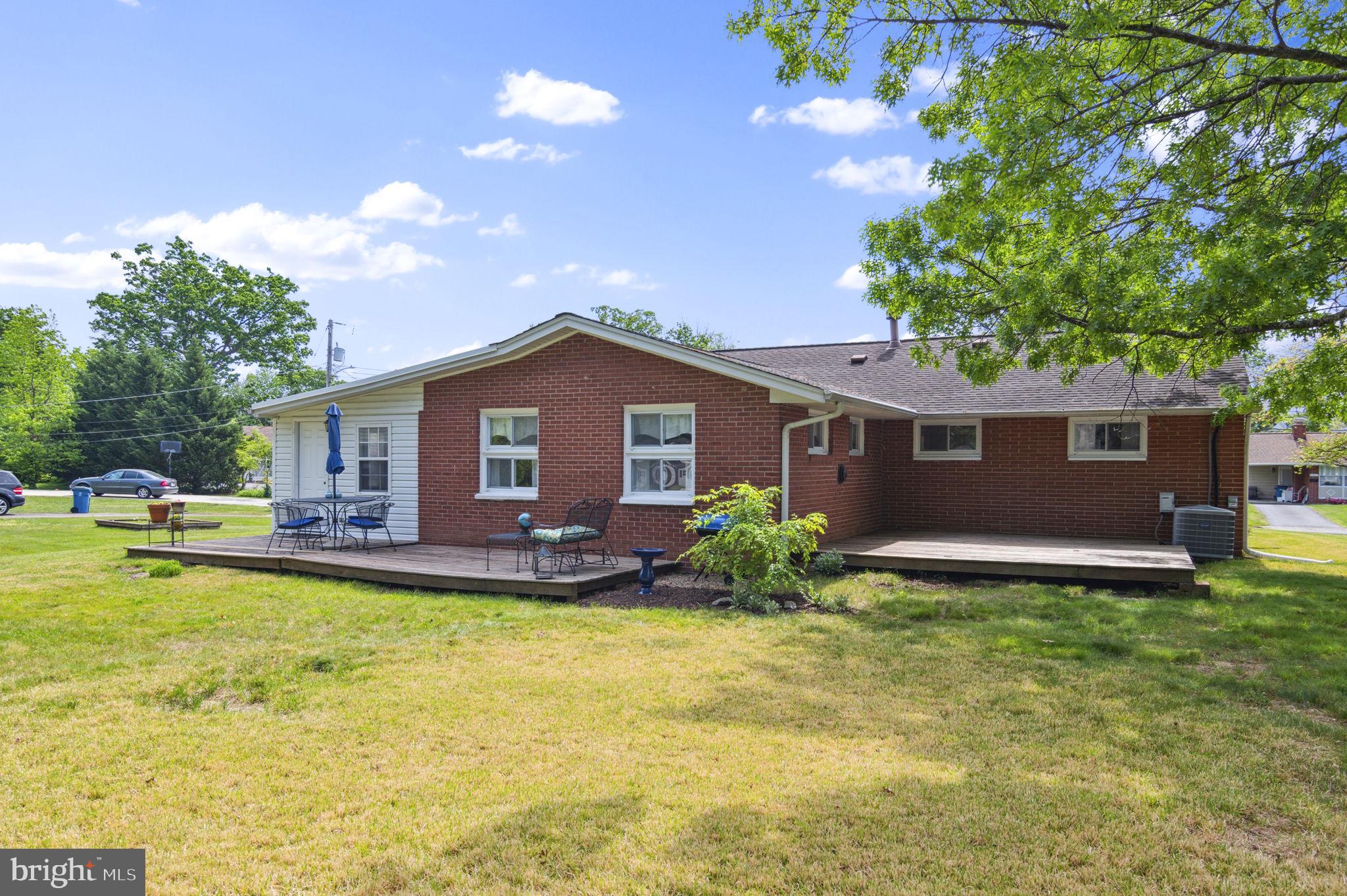 ROSE HILL FARMS - Residential