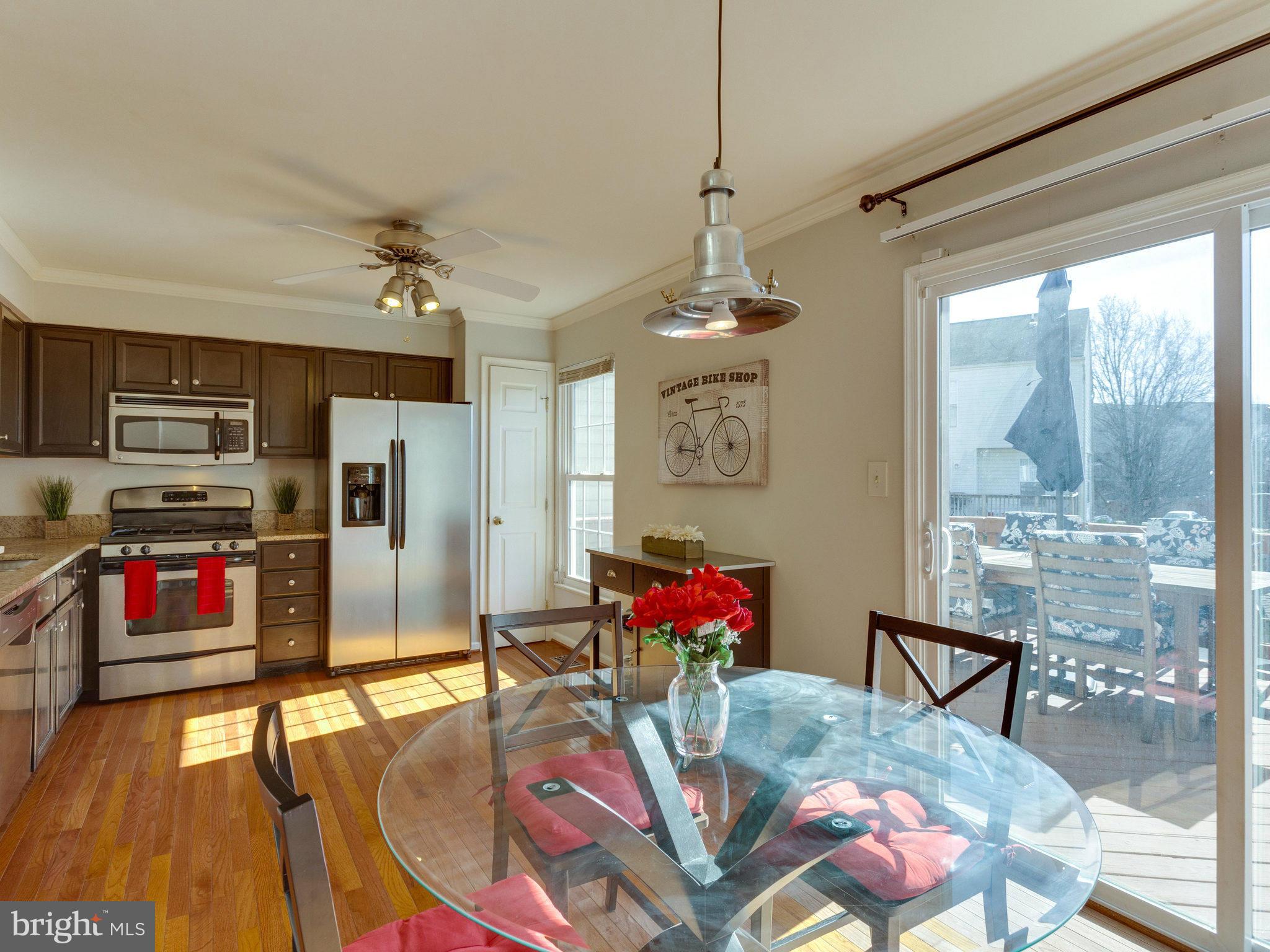 MAPLE POINTE - Residential